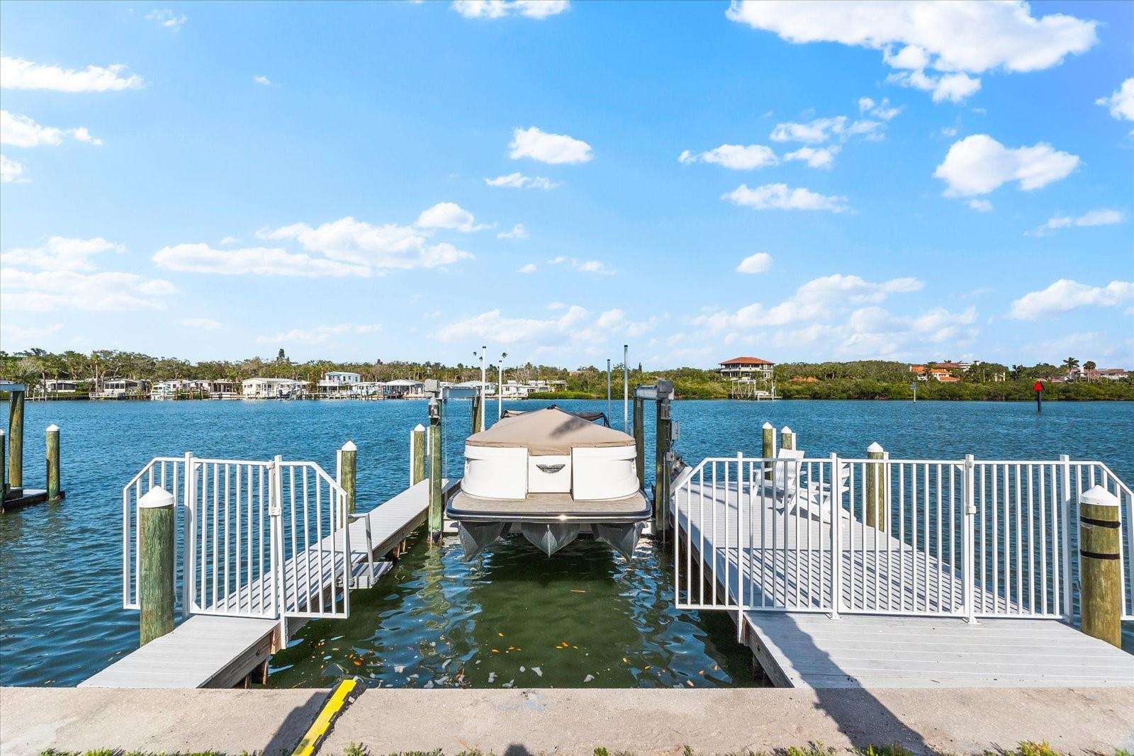 32 GULF BLVD, INDIAN ROCKS BEACH, FL, 33785