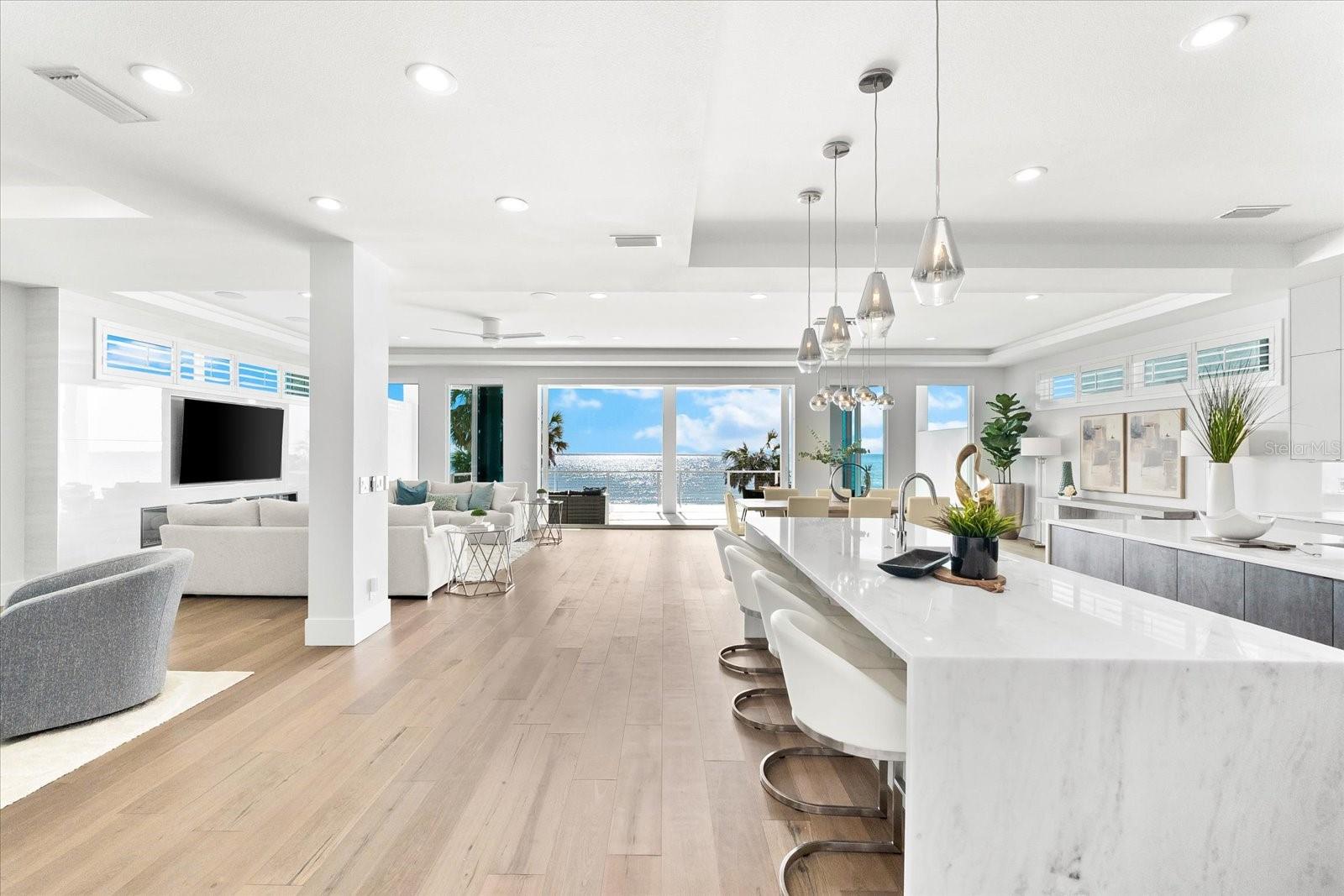 32 GULF BLVD, INDIAN ROCKS BEACH, FL, 33785