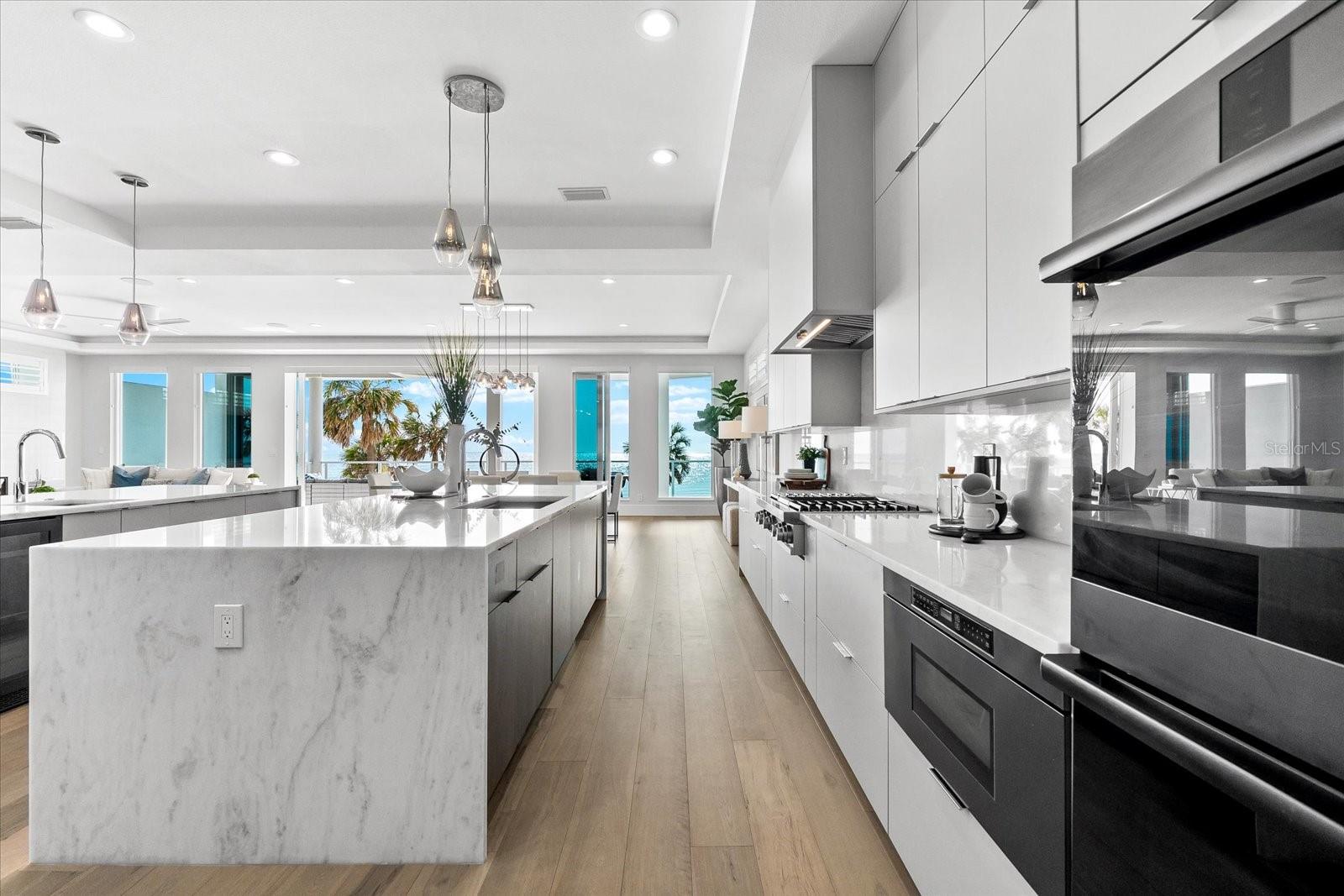 32 GULF BLVD, INDIAN ROCKS BEACH, FL, 33785