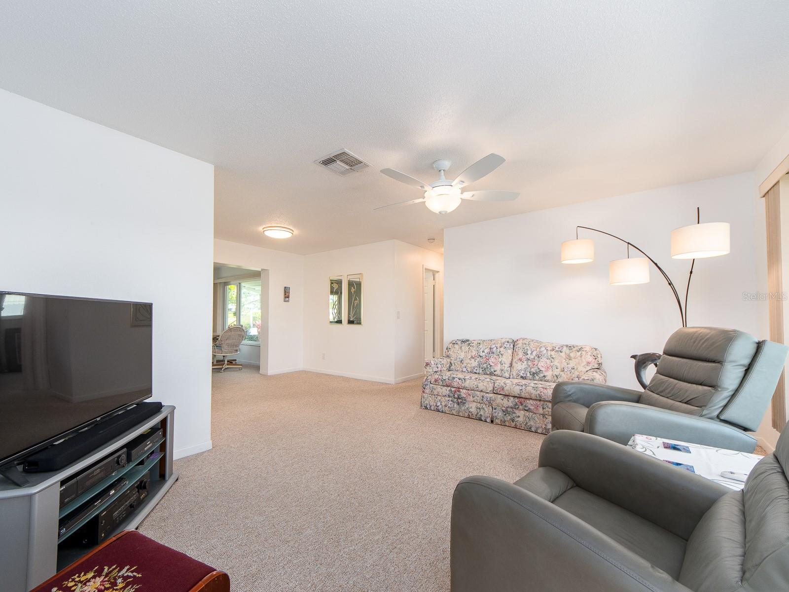 14173 90TH AVE, SEMINOLE, FL, 33776