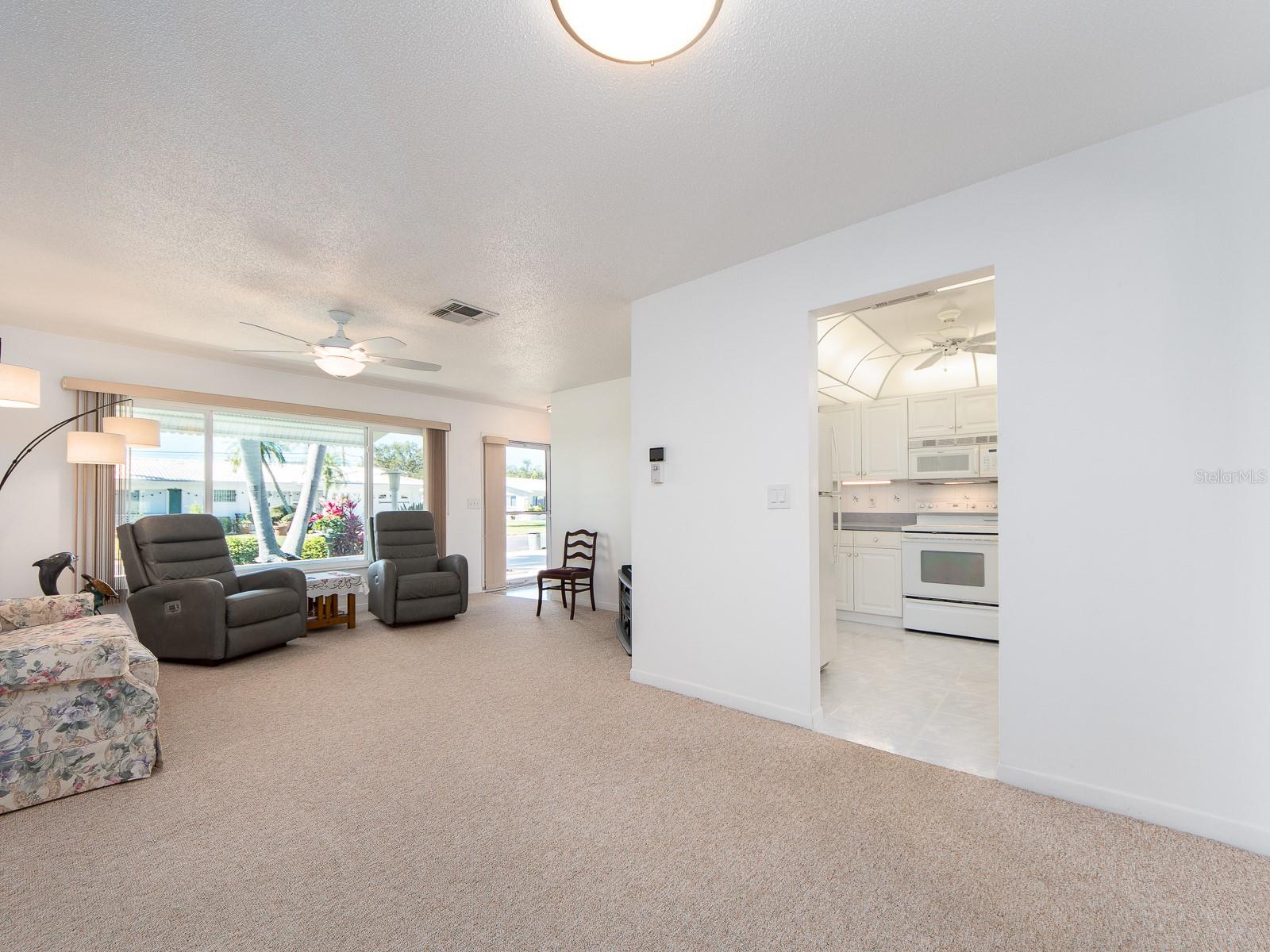 14173 90TH AVE, SEMINOLE, FL, 33776