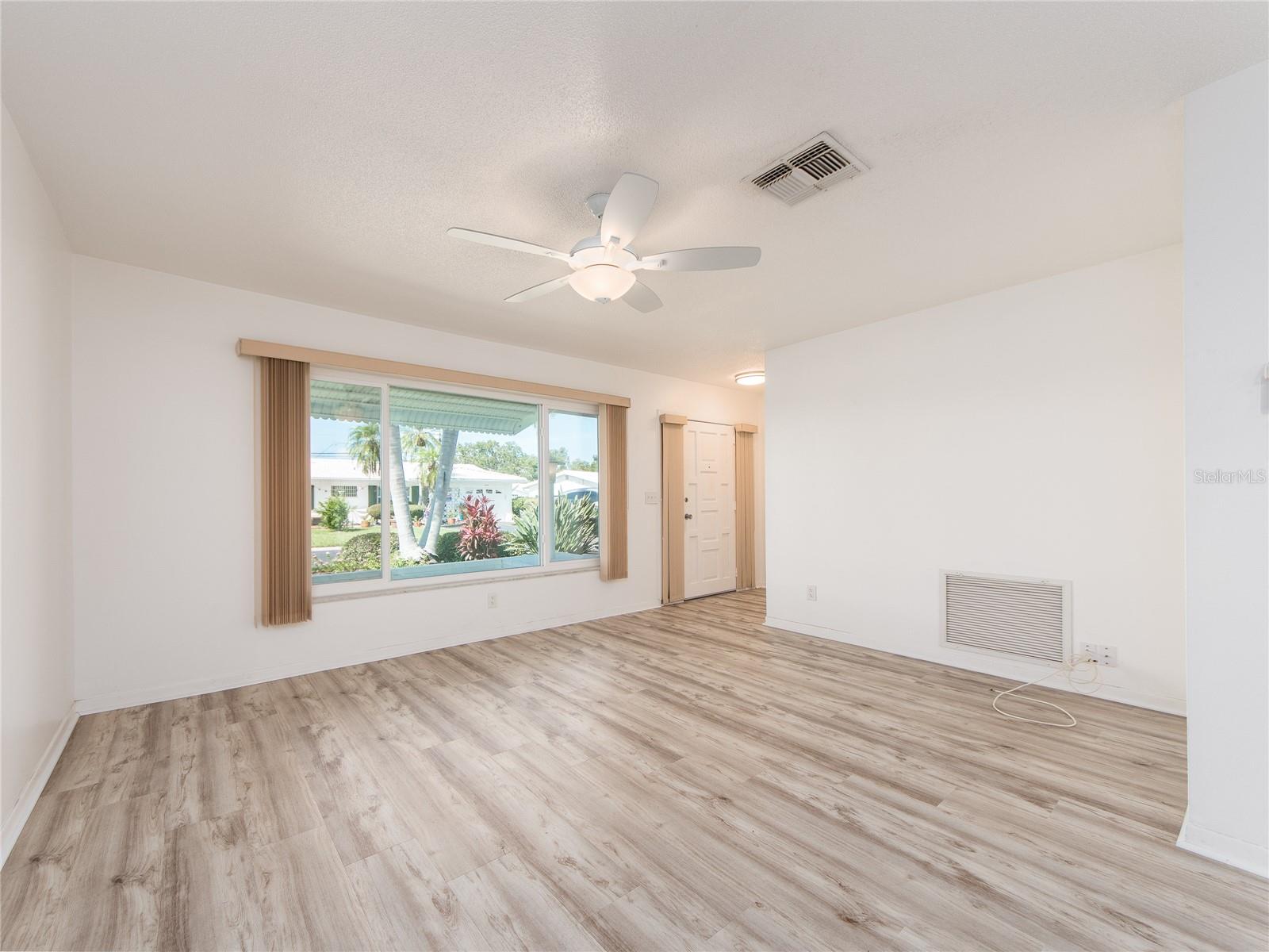 14173 90TH AVE, SEMINOLE, FL, 33776