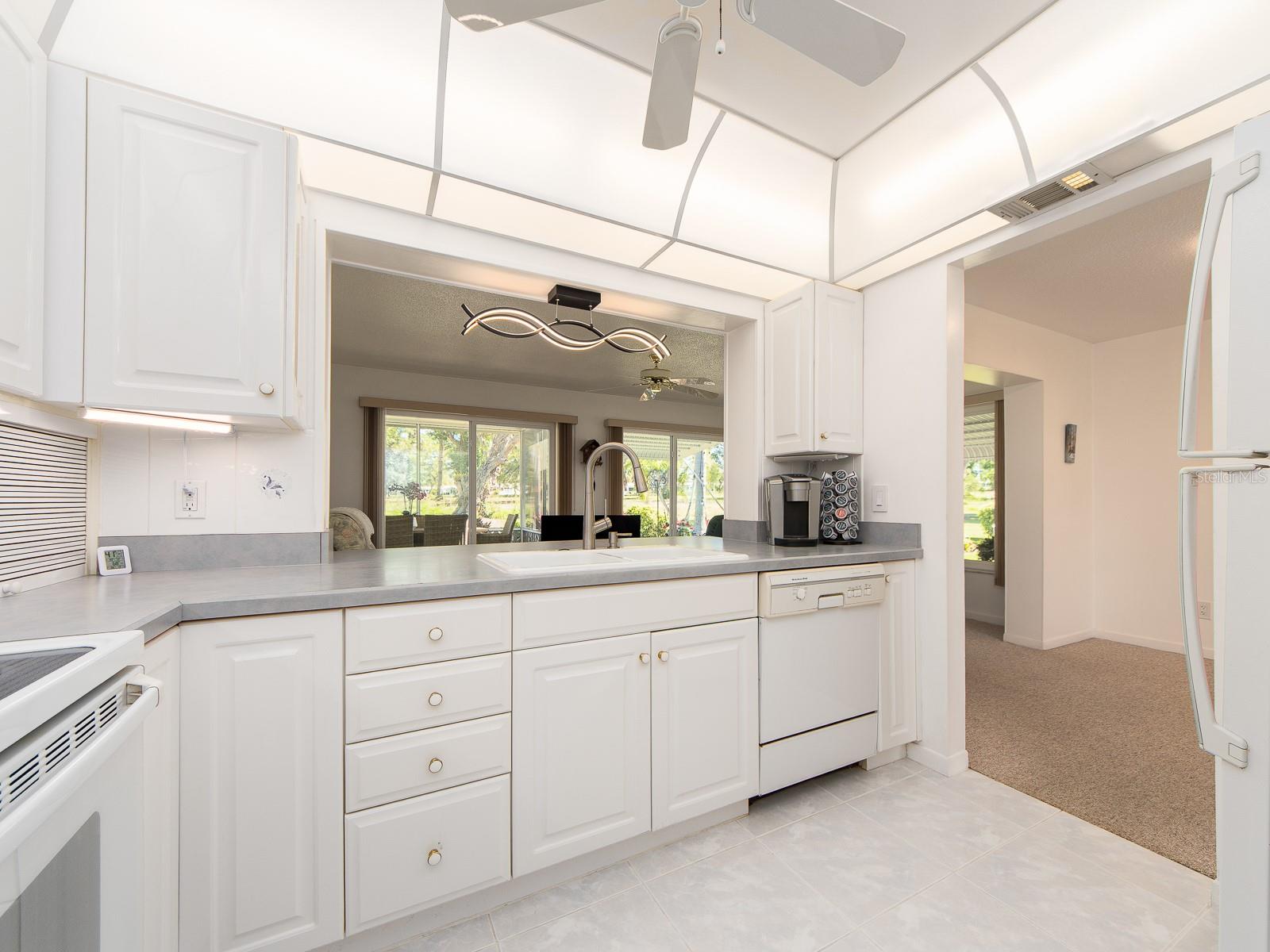 14173 90TH AVE, SEMINOLE, FL, 33776