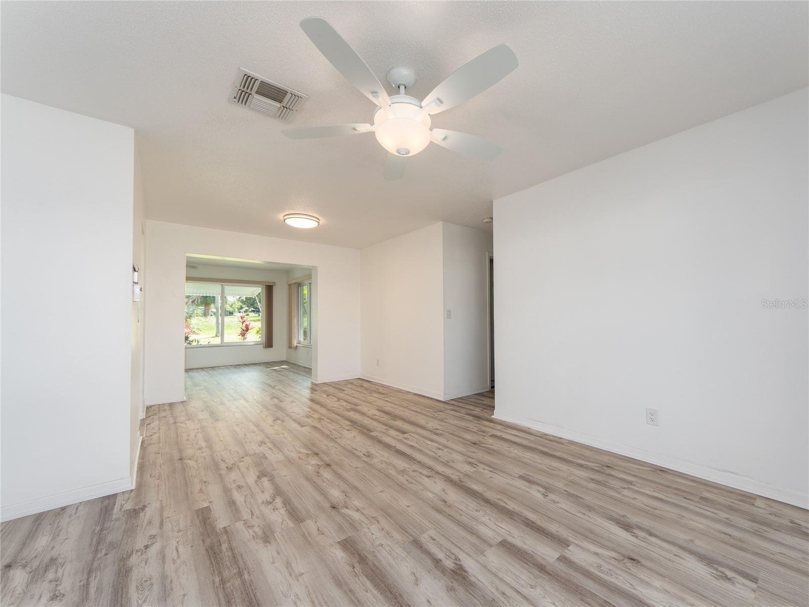 14173 90TH AVE, SEMINOLE, FL, 33776
