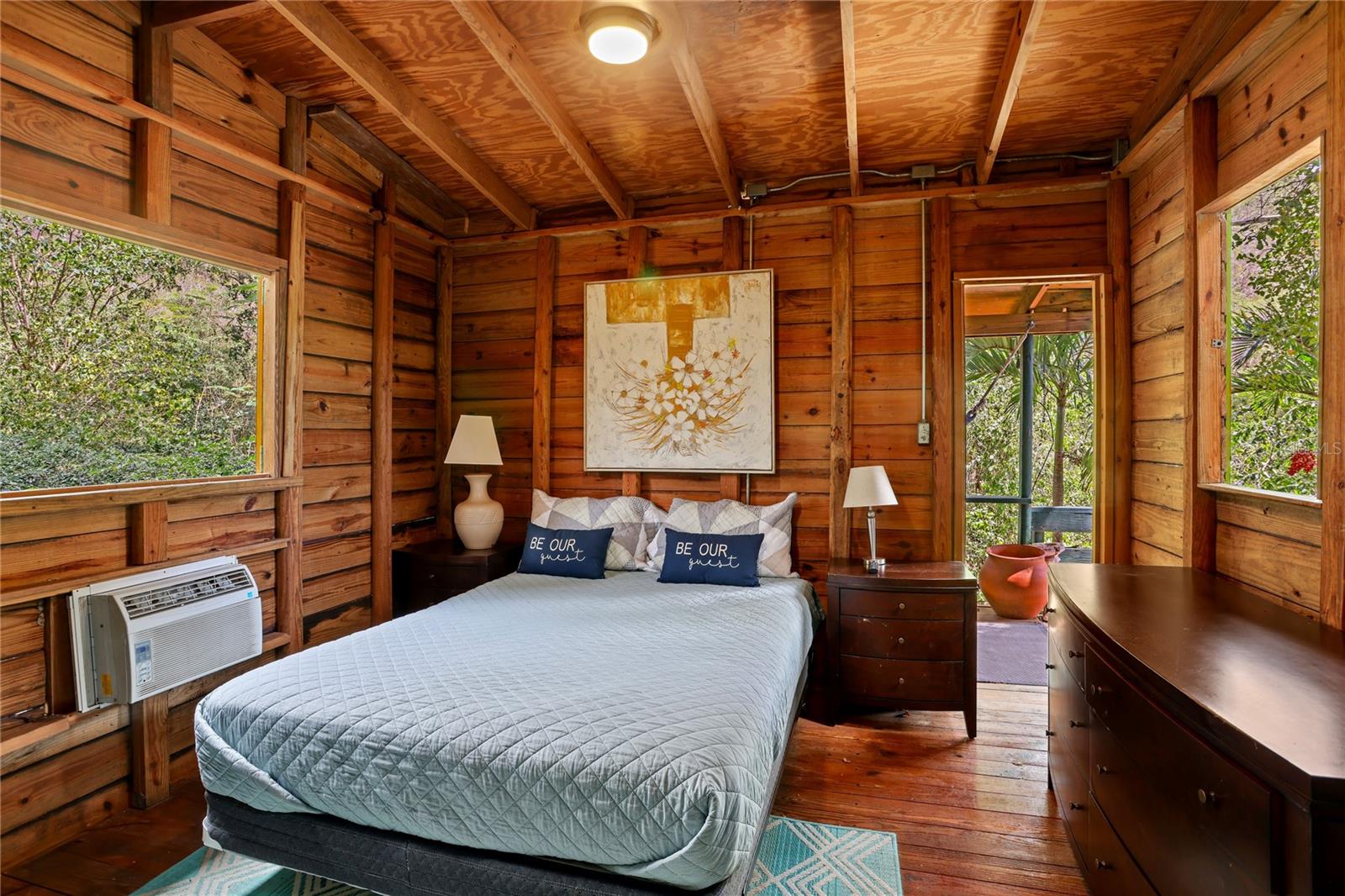 PR9112405 Property Photo