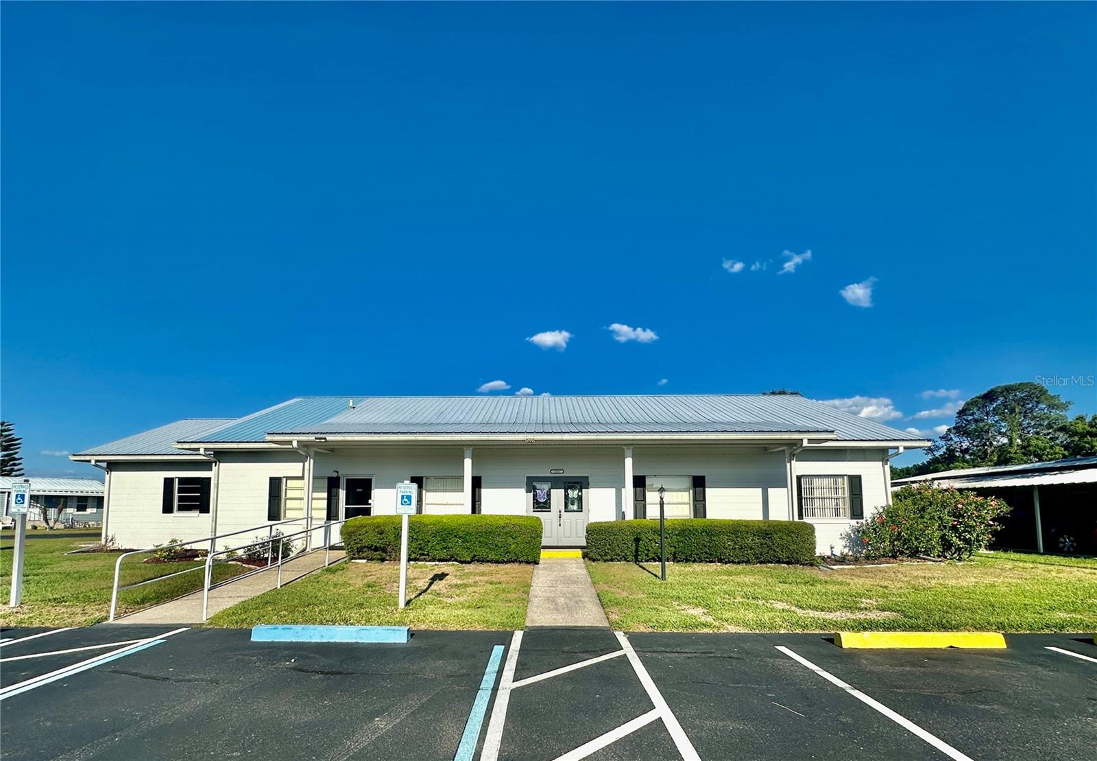 P4934136 Property Photo