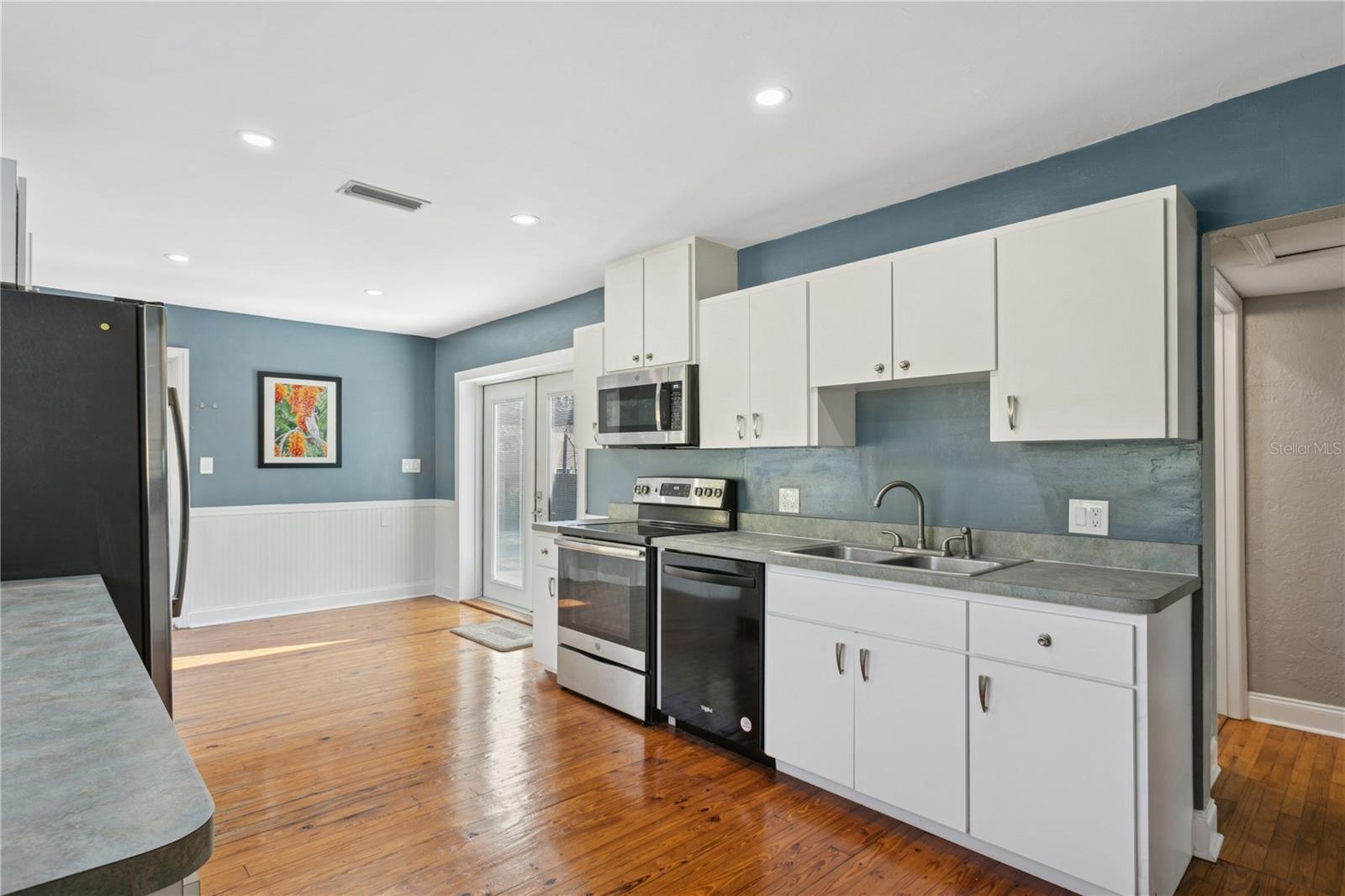 2465 9TH AVE N, ST PETERSBURG, FL, 33713