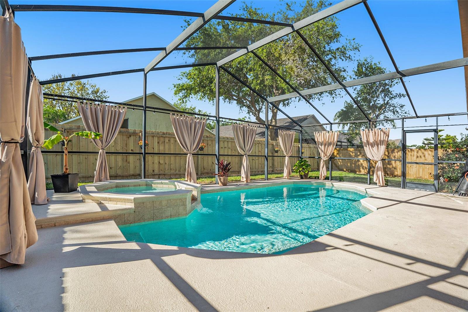 7116 COLONIAL LAKE DR, RIVERVIEW, FL, 33578