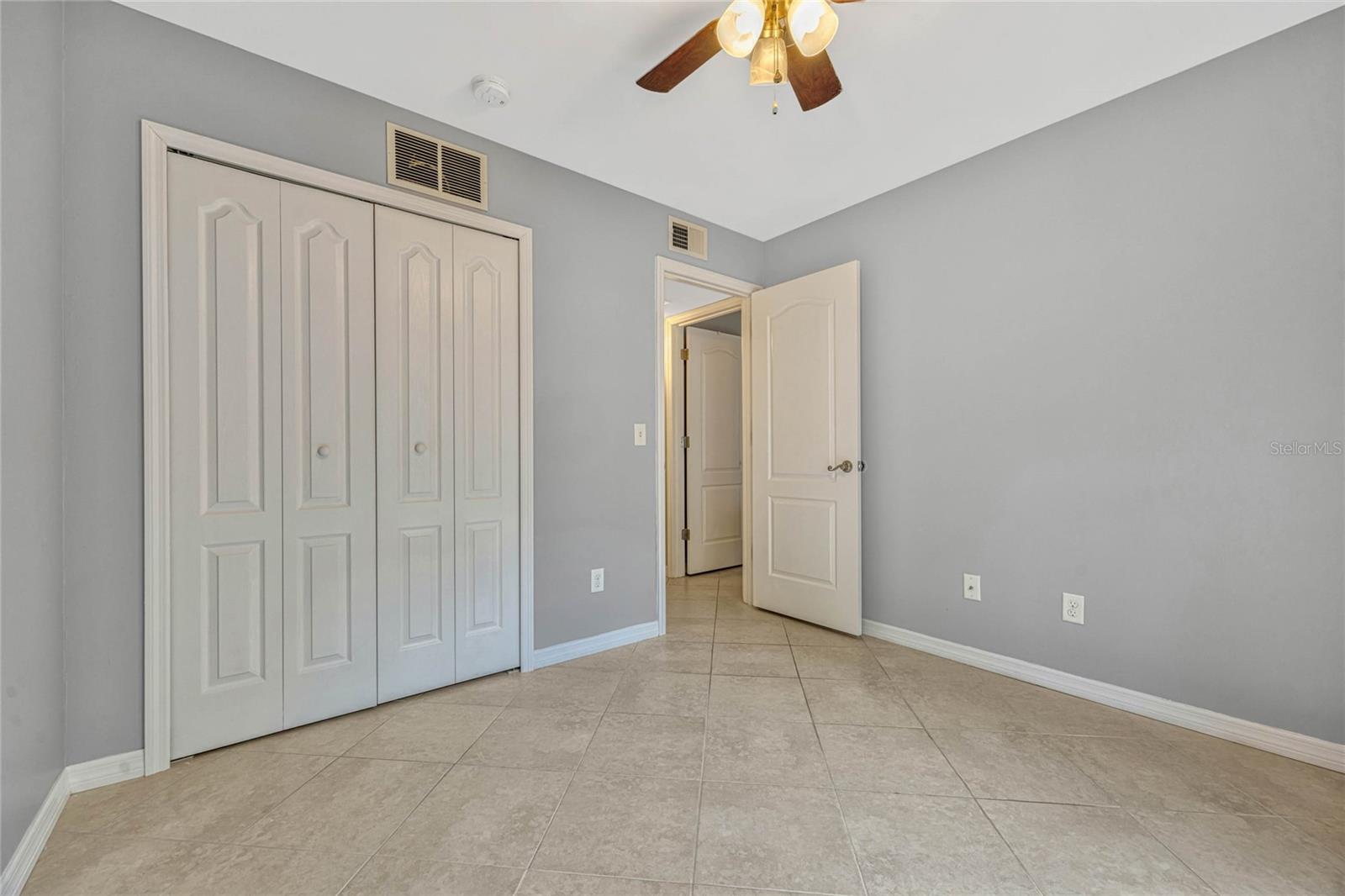 2392 BRIDLE PATH LN #4, ORLANDO, FL, 32812