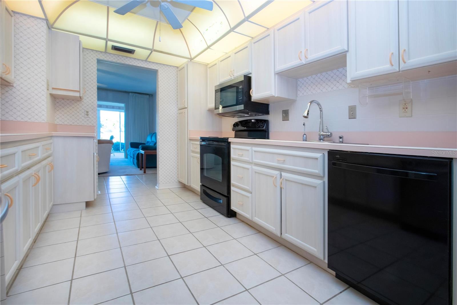 322 CLUB MANOR DR #322, SUN CITY CENTER, FL, 33573