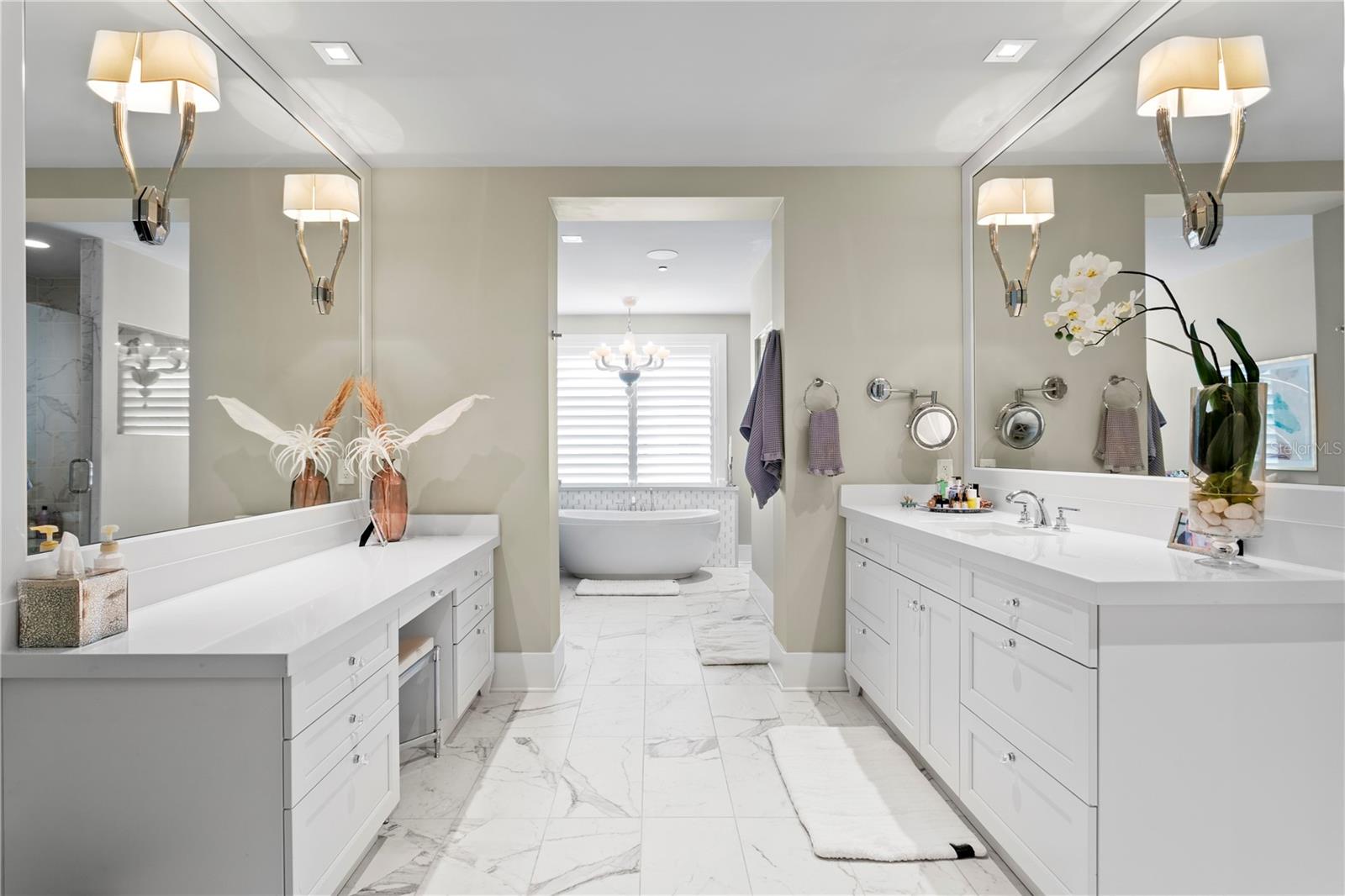 TB8362300 Property Photo