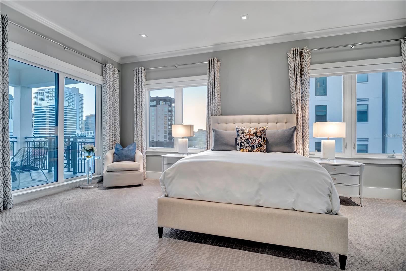 TB8362300 Property Photo