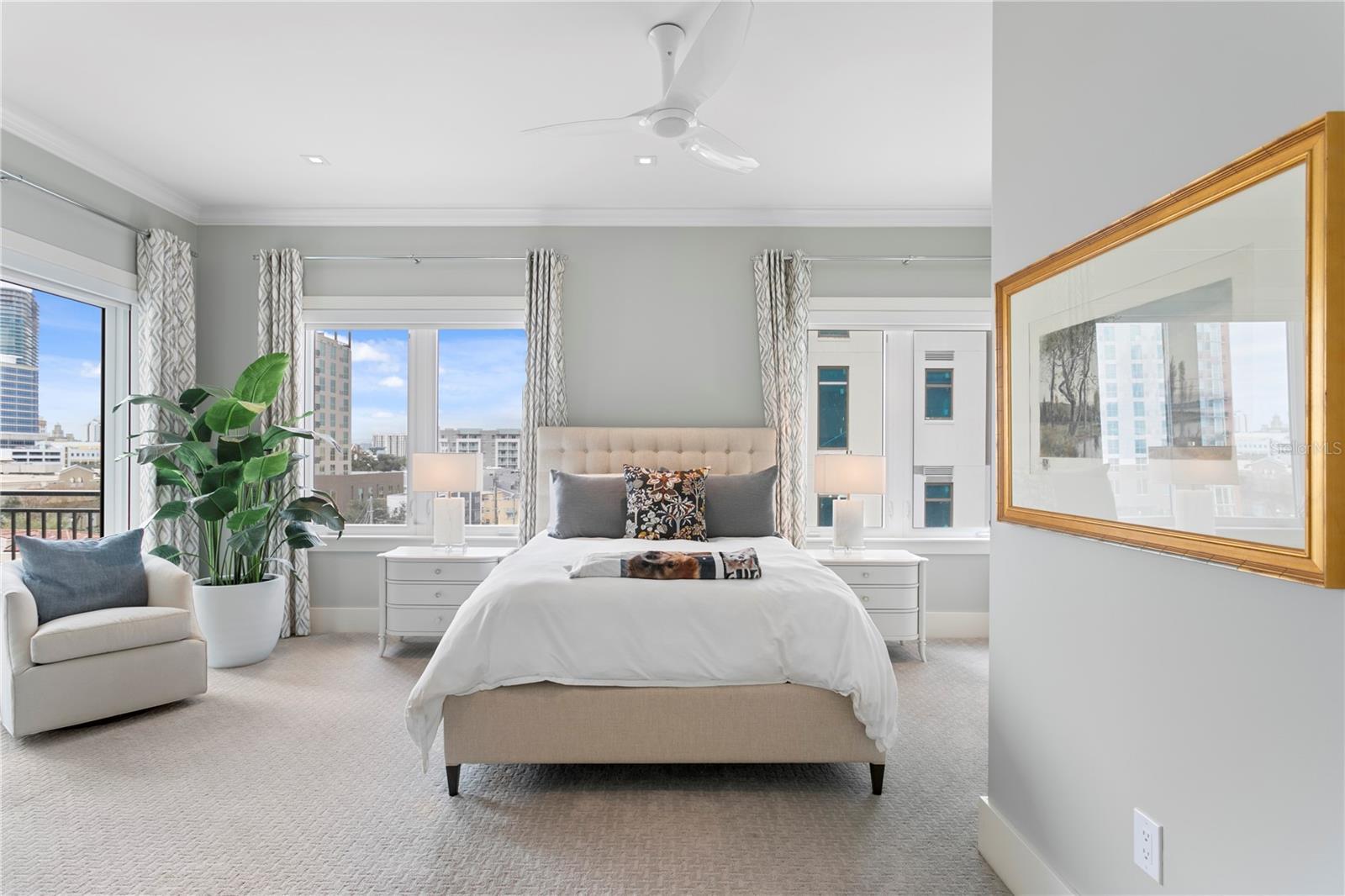 TB8362300 Property Photo