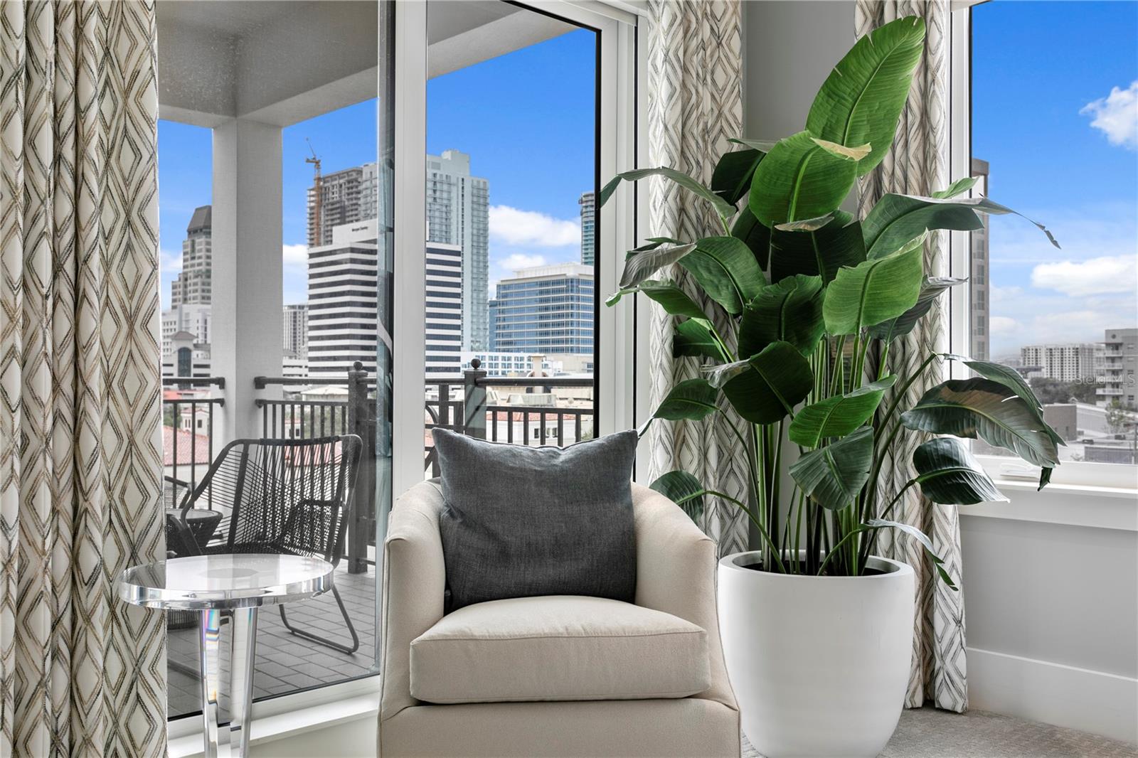 TB8362300 Property Photo