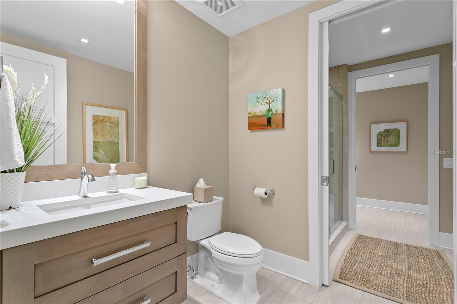 TB8362300 Property Photo