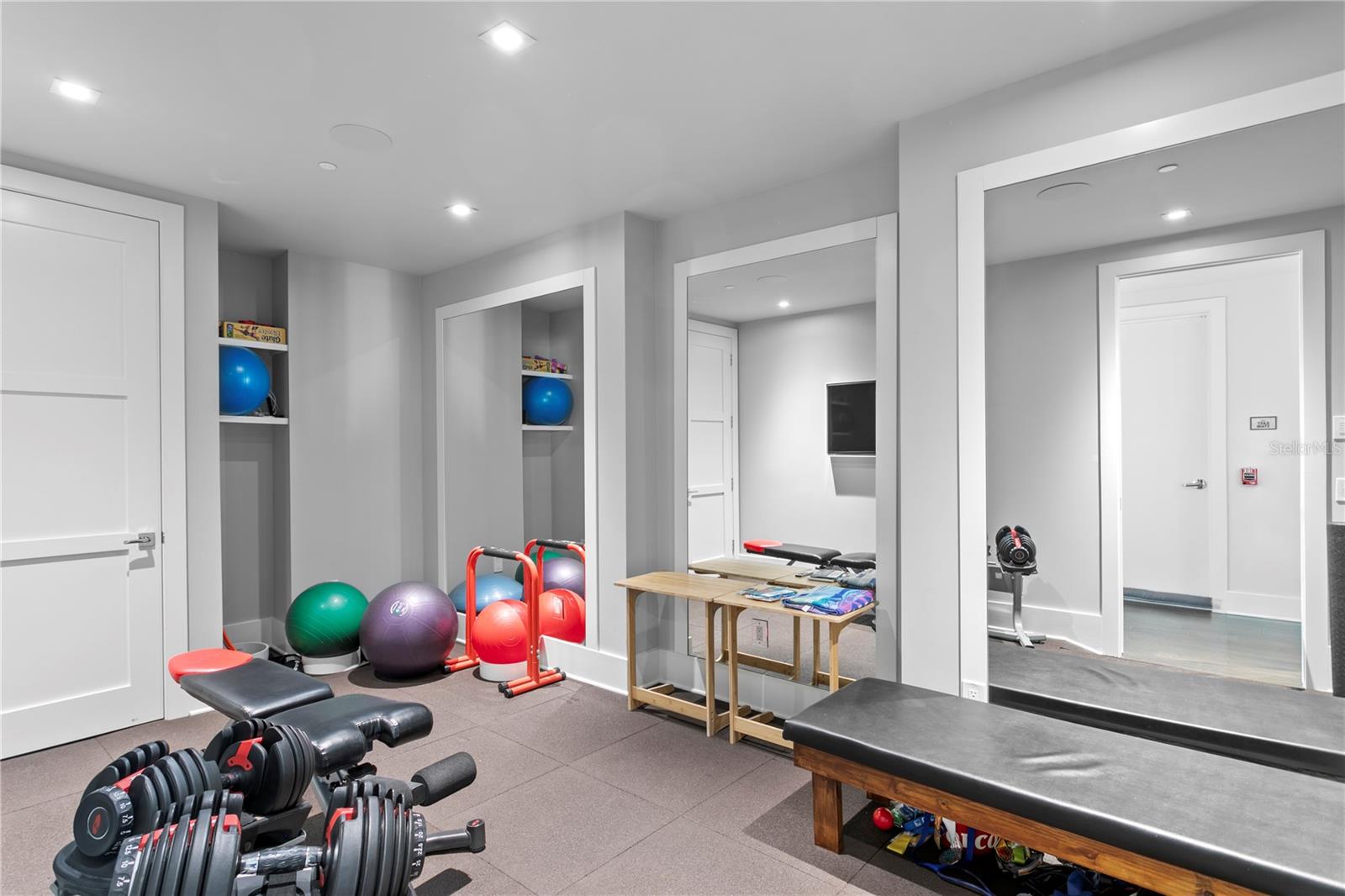 TB8362300 Property Photo