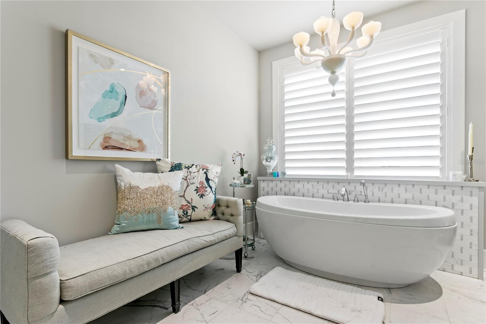 TB8362300 Property Photo