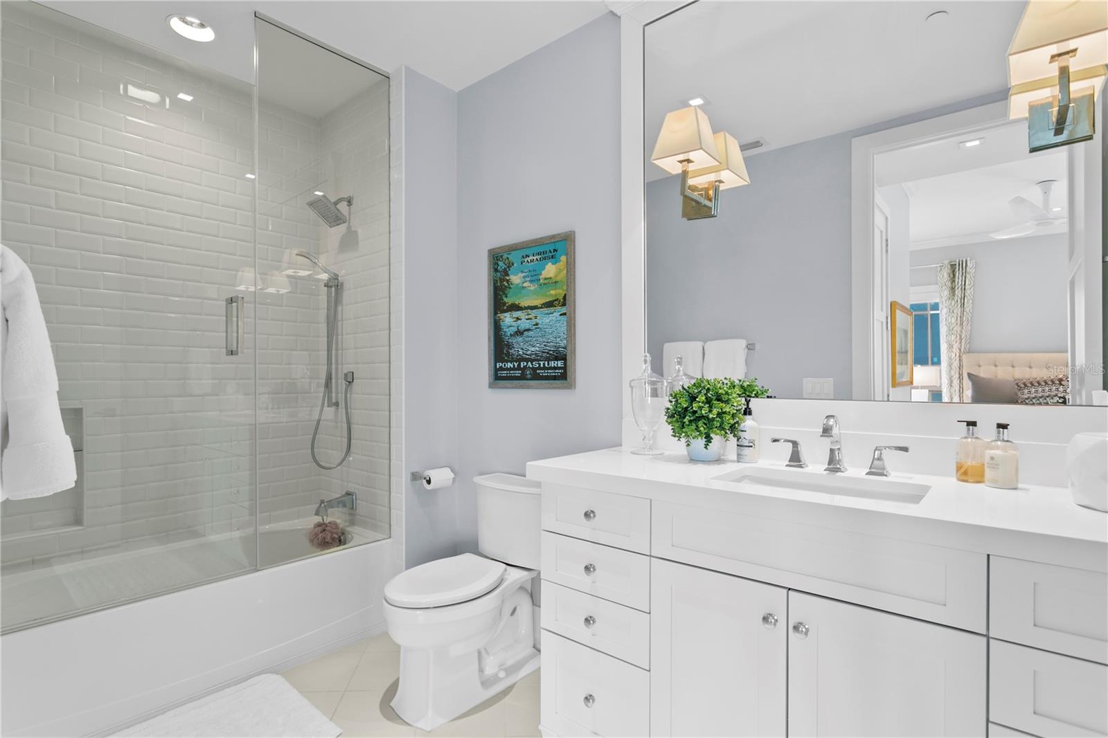 TB8362300 Property Photo