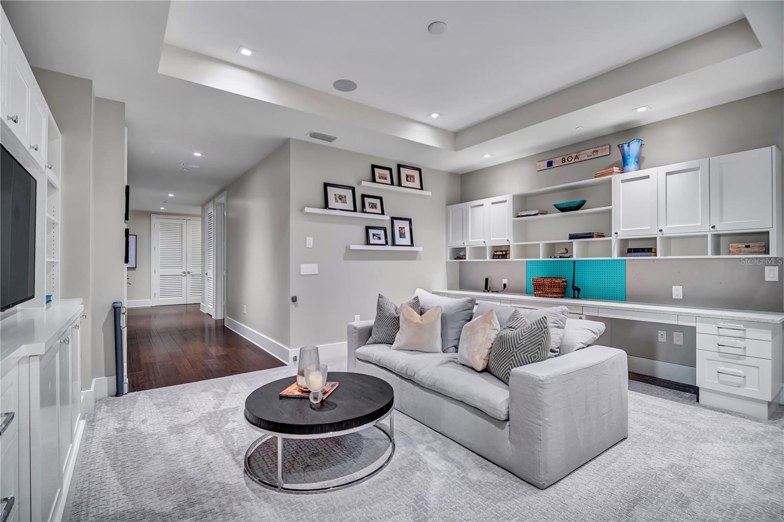 TB8362300 Property Photo