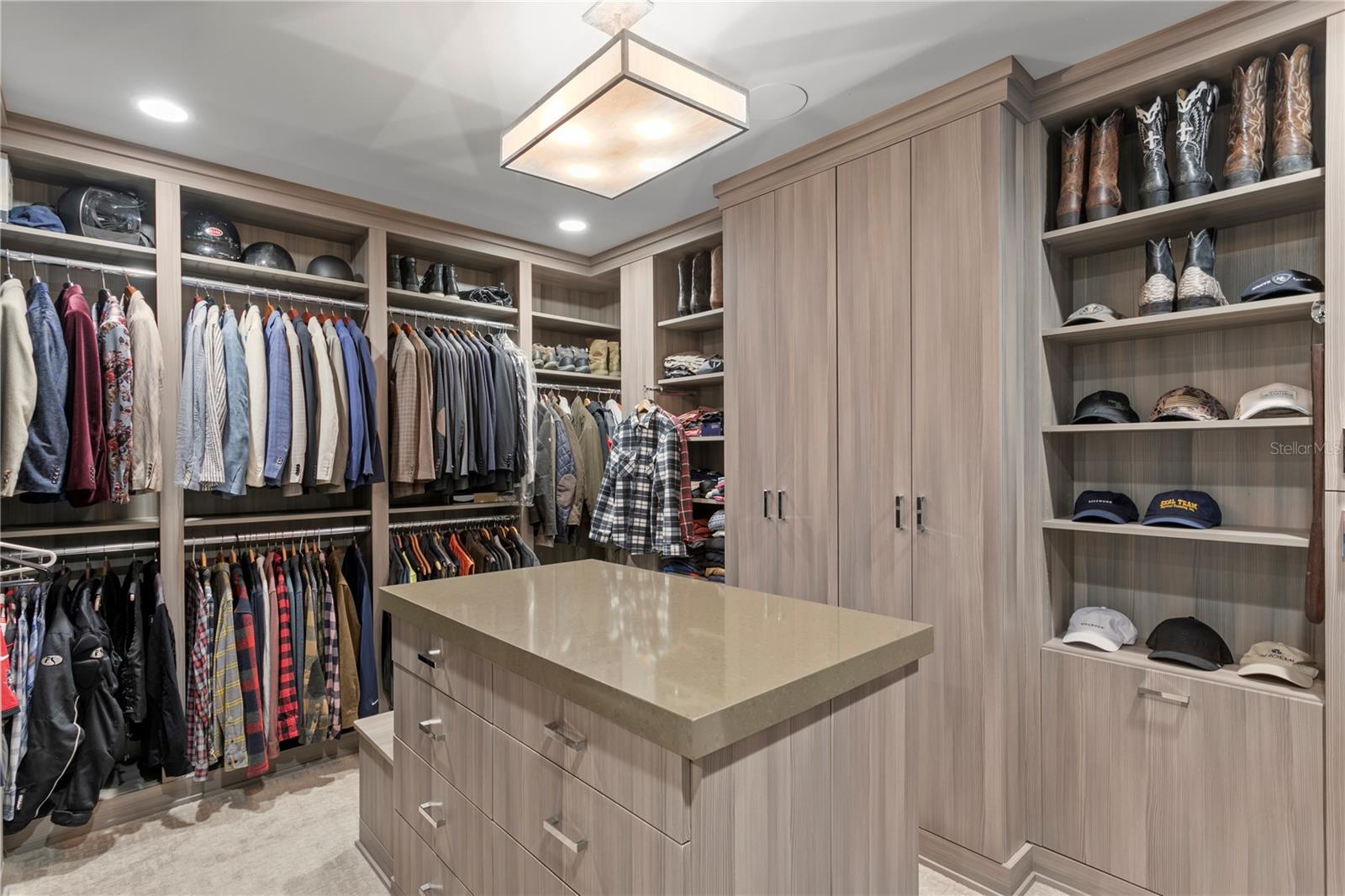 TB8362300 Property Photo