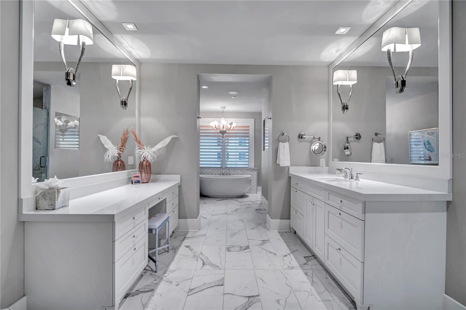 TB8362300 Property Photo