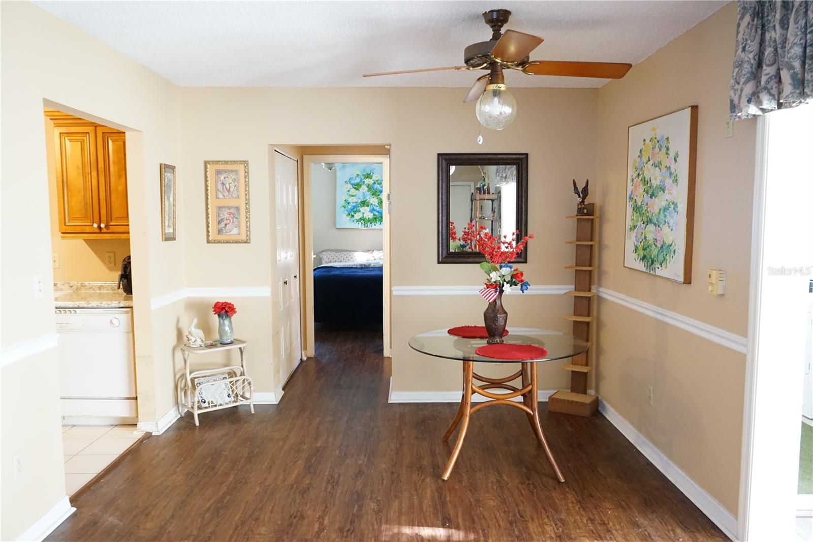 408 GLOUCESTER BLVD #33, SUN CITY CENTER, FL, 33573