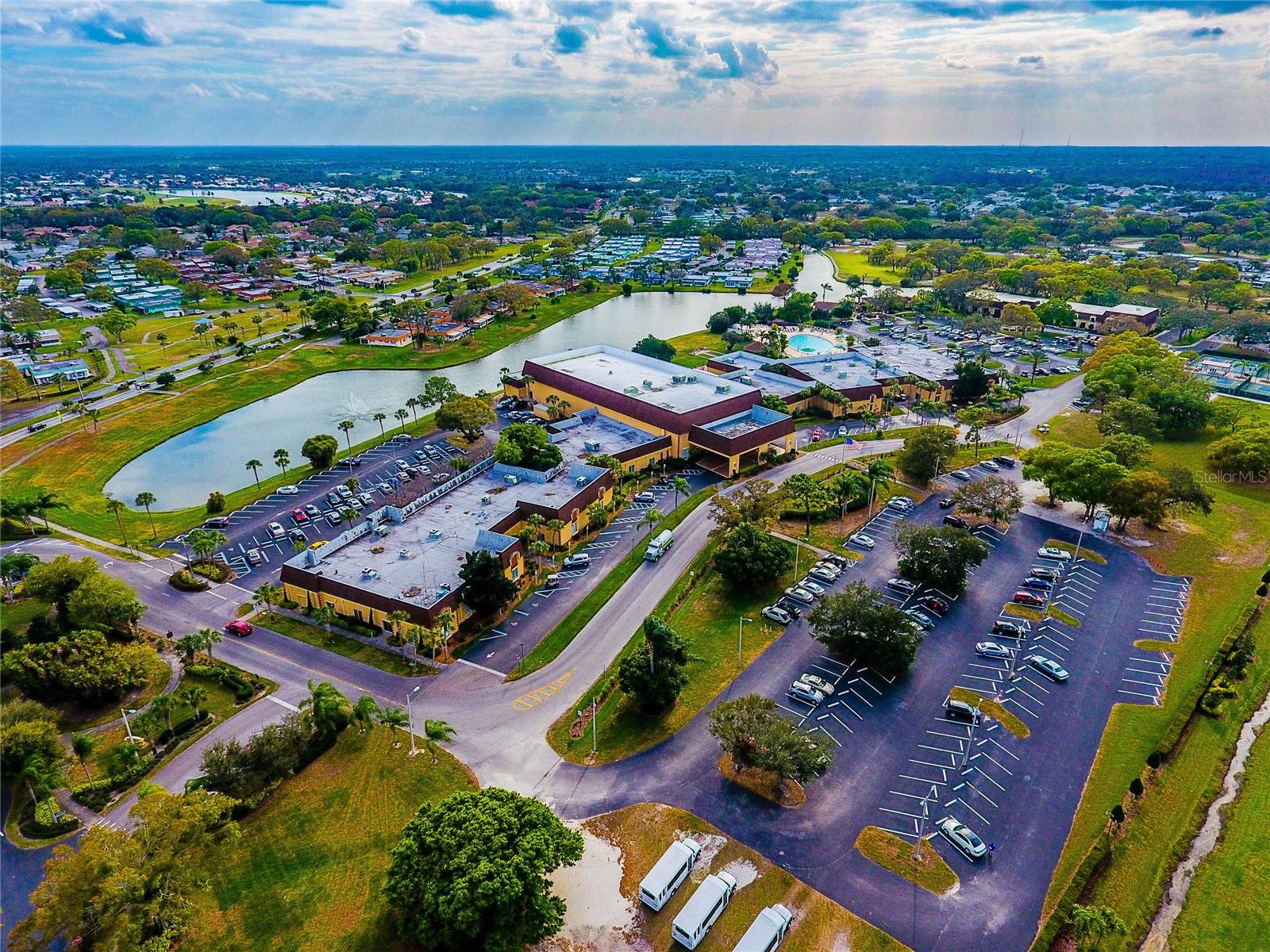 408 GLOUCESTER BLVD #33, SUN CITY CENTER, FL, 33573