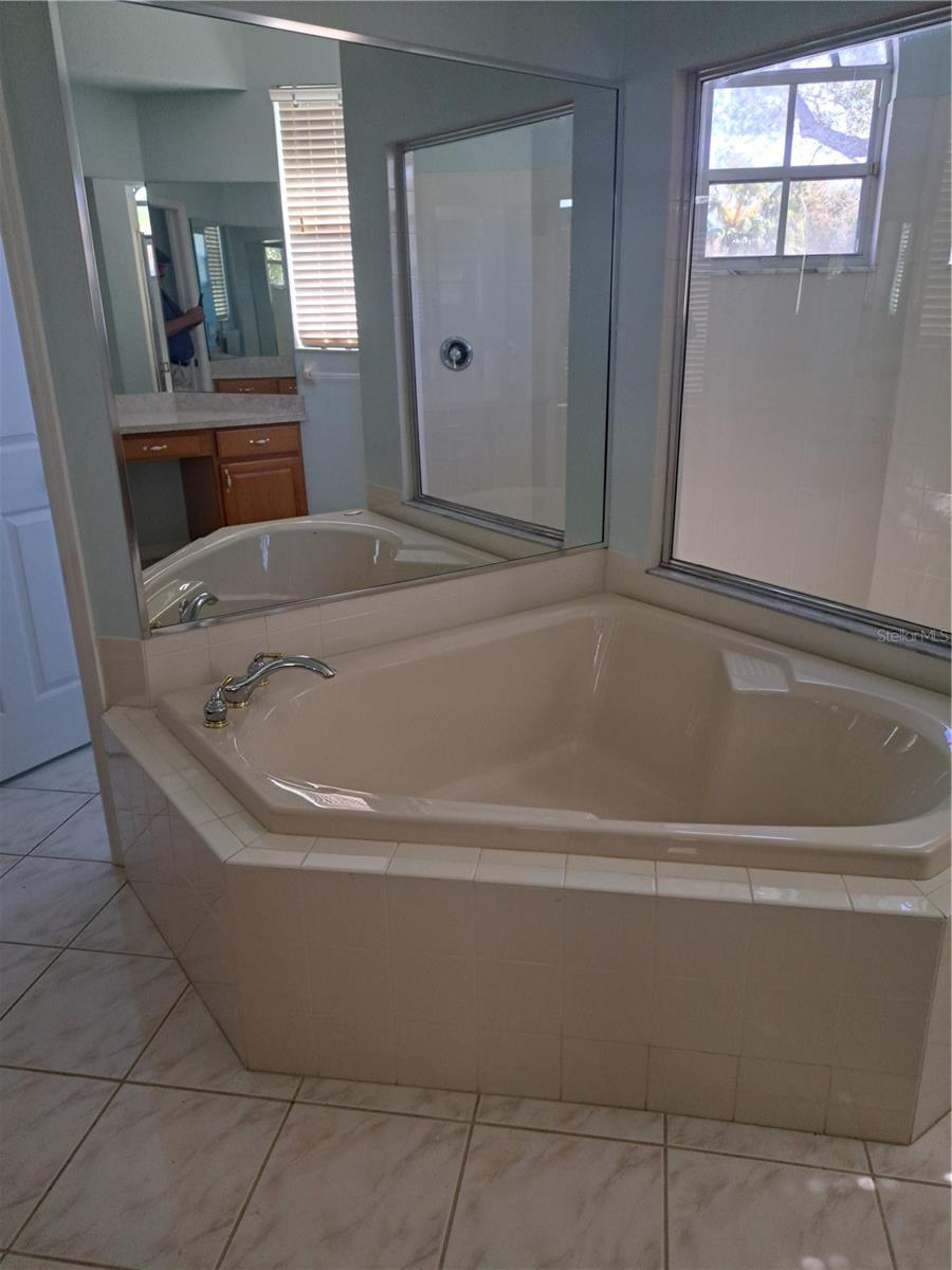 5261 CAMBERLEA AVE, ZEPHYRHILLS, FL, 33541