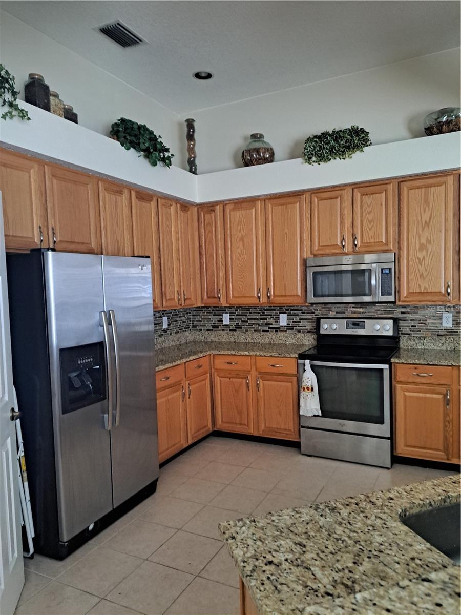 5261 CAMBERLEA AVE, ZEPHYRHILLS, FL, 33541