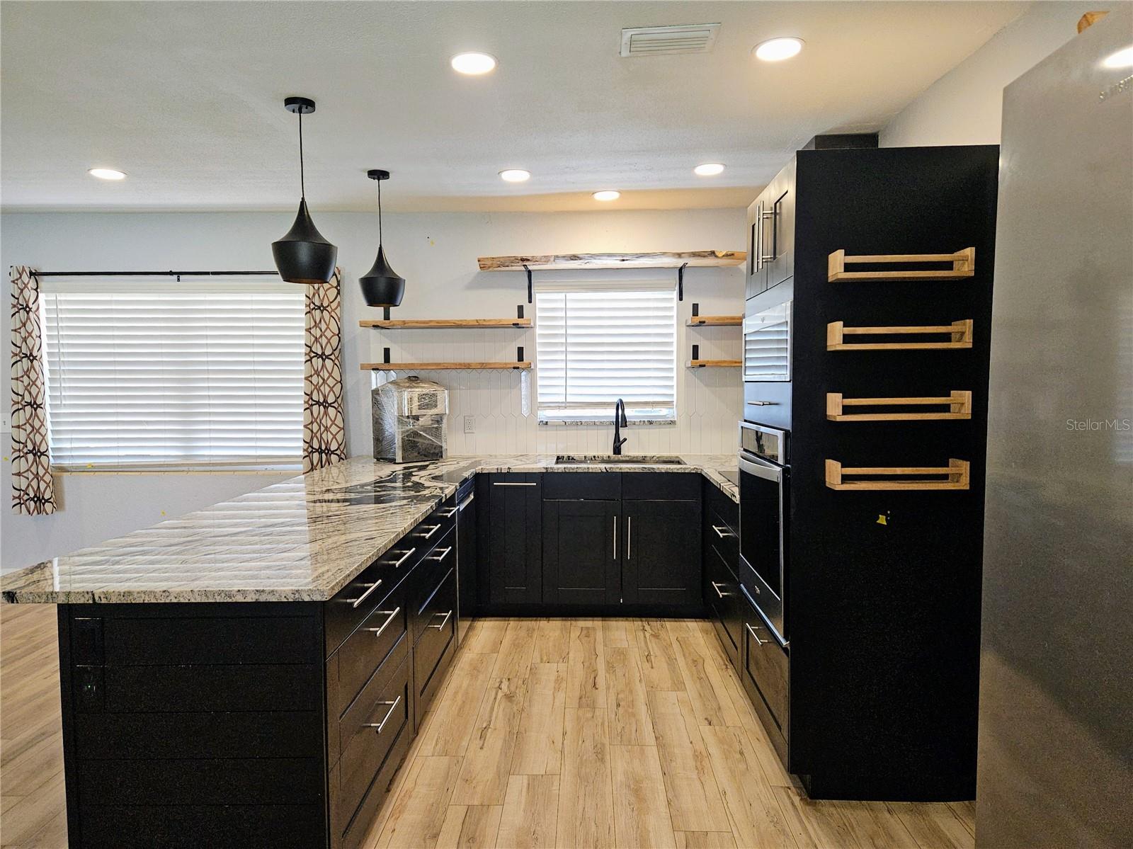 1304 PARKWOOD ST, CLEARWATER, FL, 33755