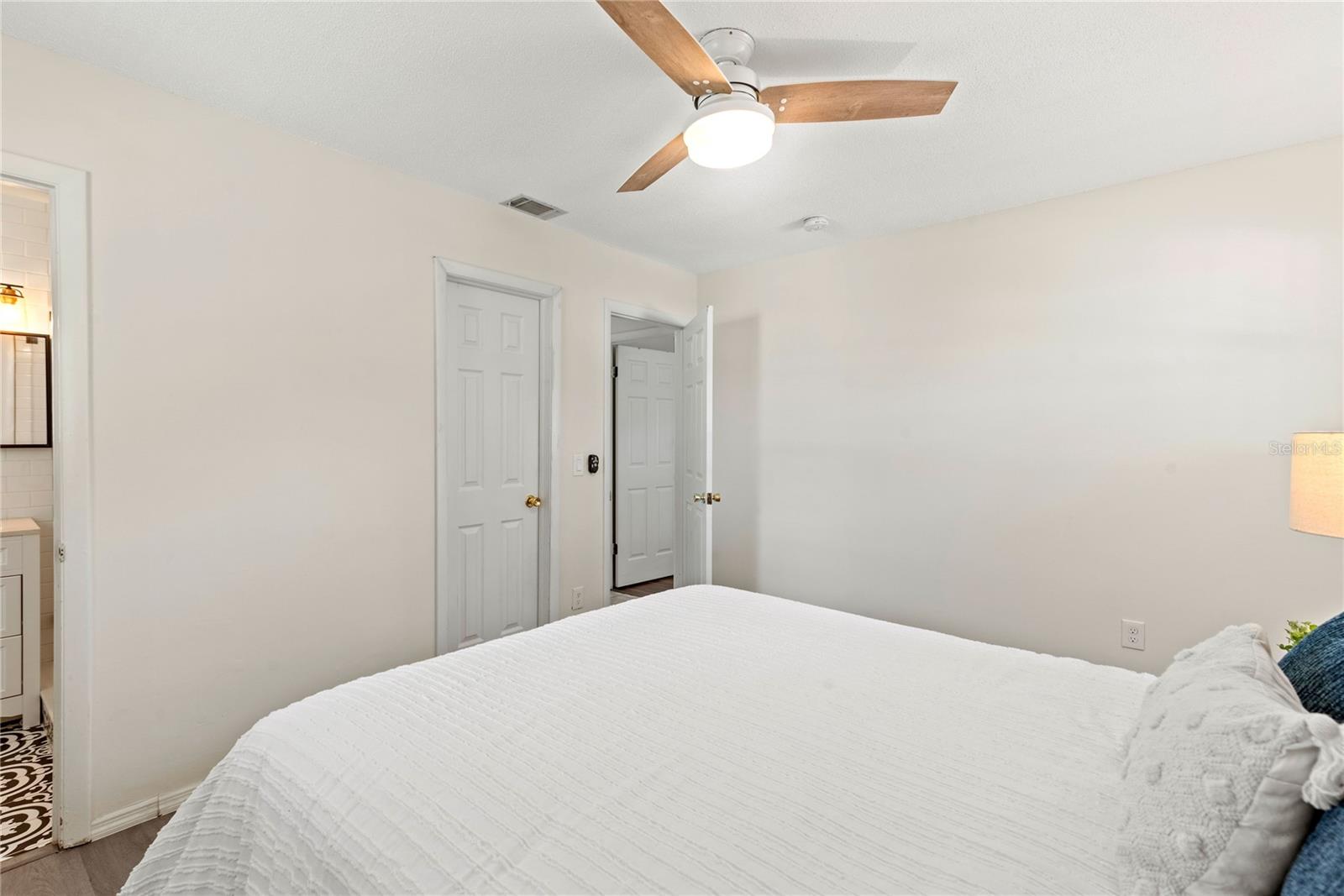 1421 GUERNSEY ST, ORLANDO, FL, 32804
