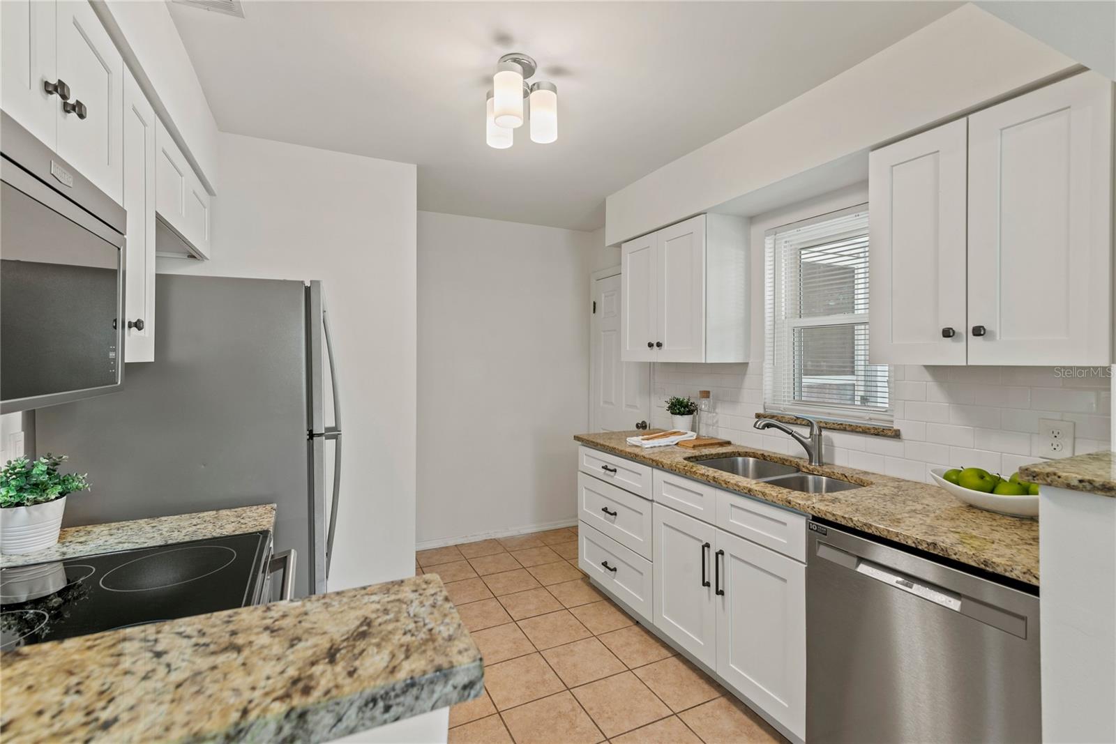 1421 GUERNSEY ST, ORLANDO, FL, 32804