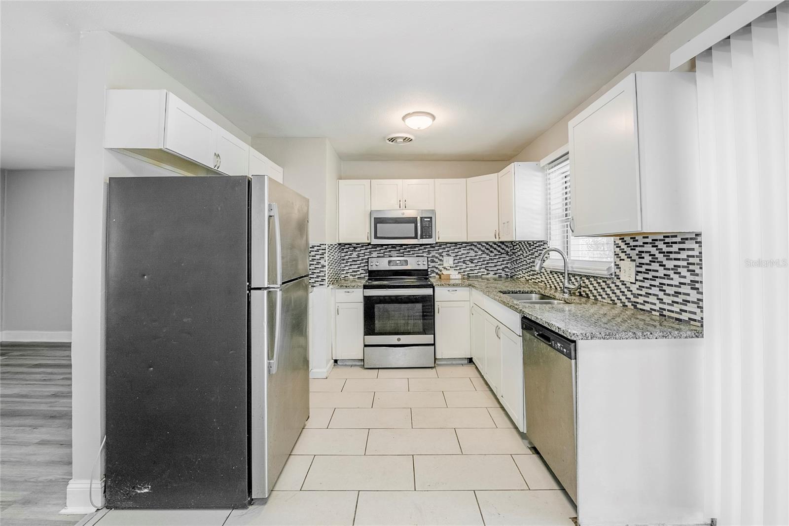 5210 GRANDVIEW DR, ORLANDO, FL, 32808