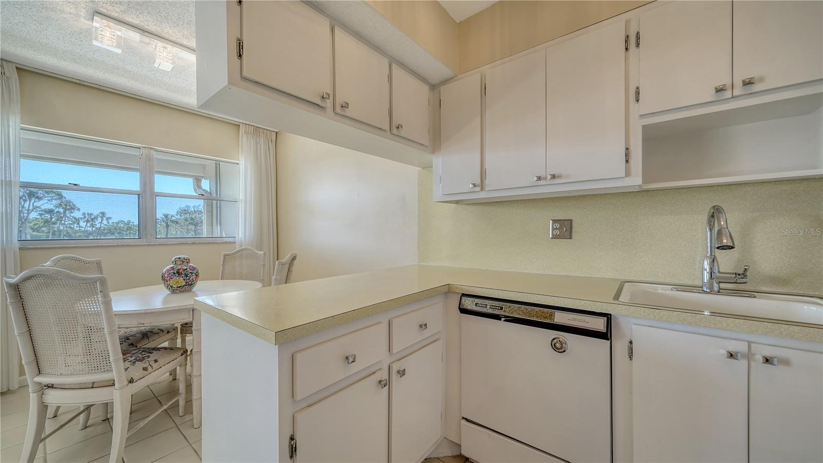 7231 W COUNTRY CLUB DR N #231, SARASOTA, FL, 34243