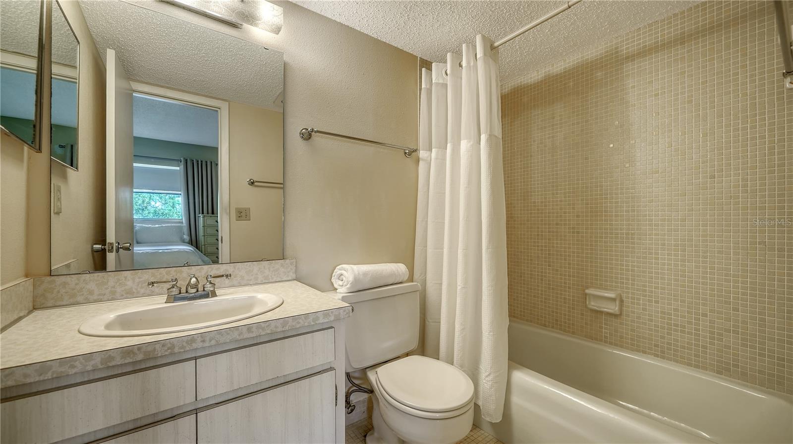 7231 W COUNTRY CLUB DR N #231, SARASOTA, FL, 34243