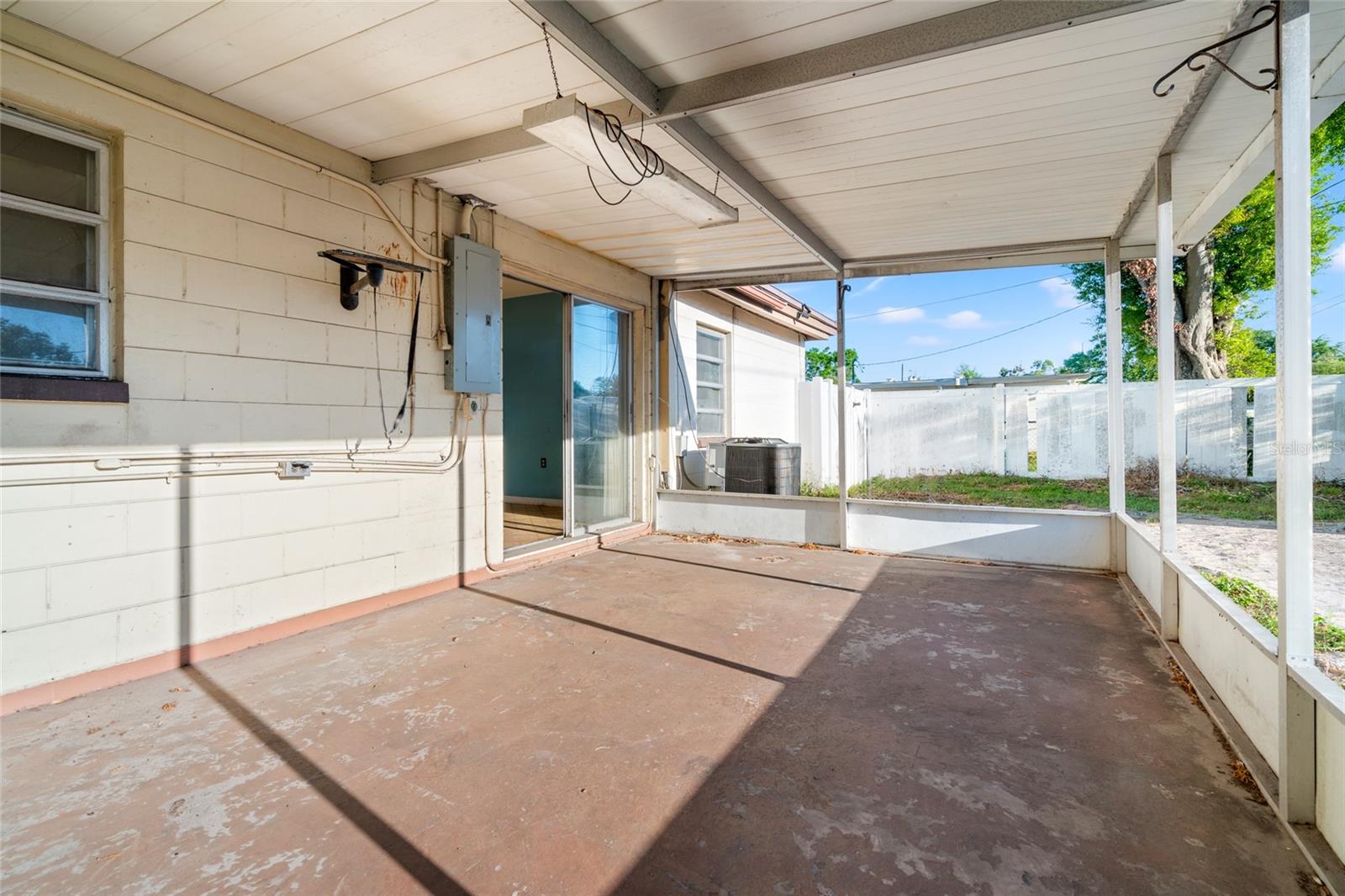 7811 EGYPT LAKE DR, TAMPA, FL, 33614
