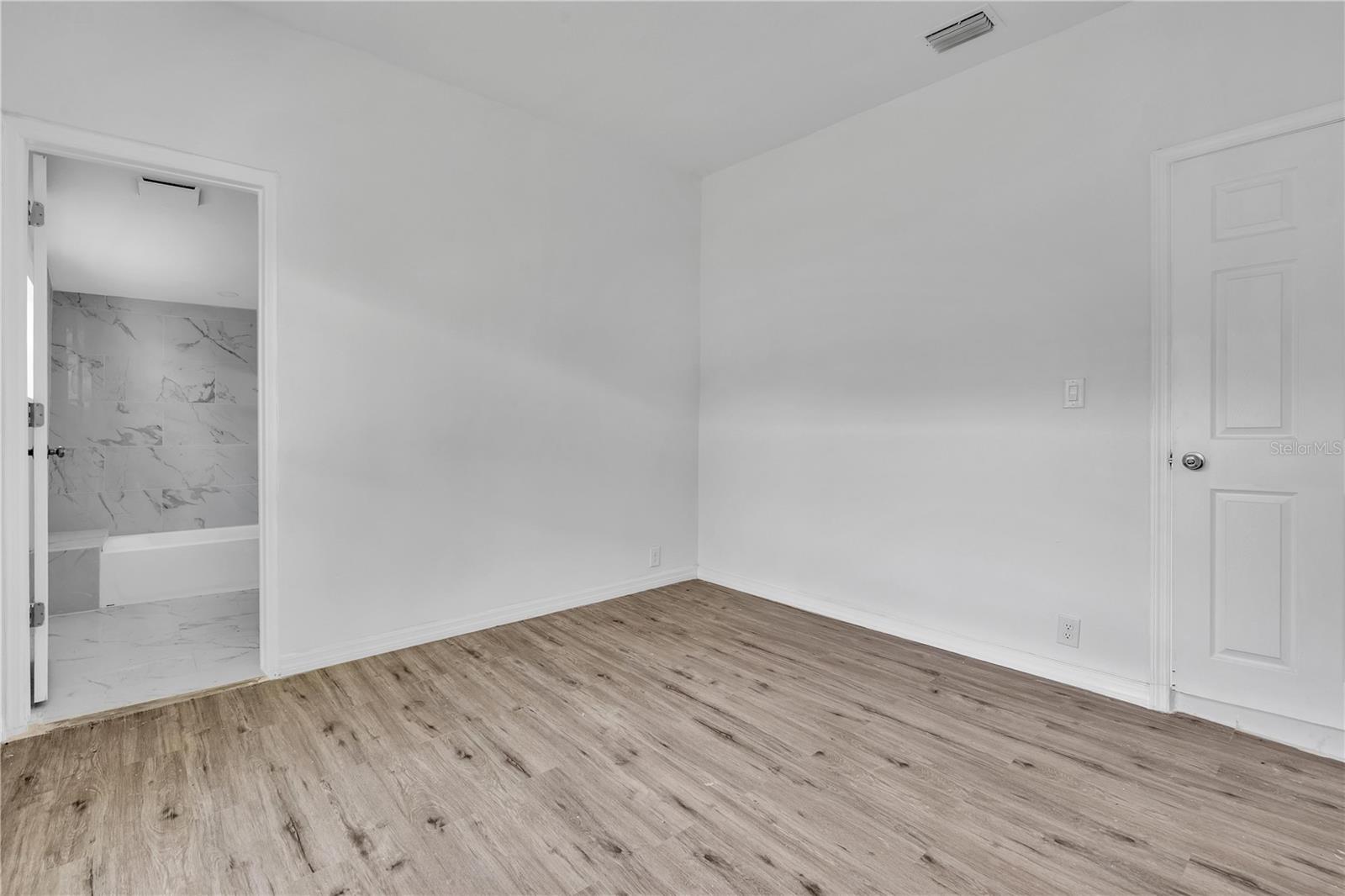 3105 N 17TH ST, TAMPA, FL, 33605