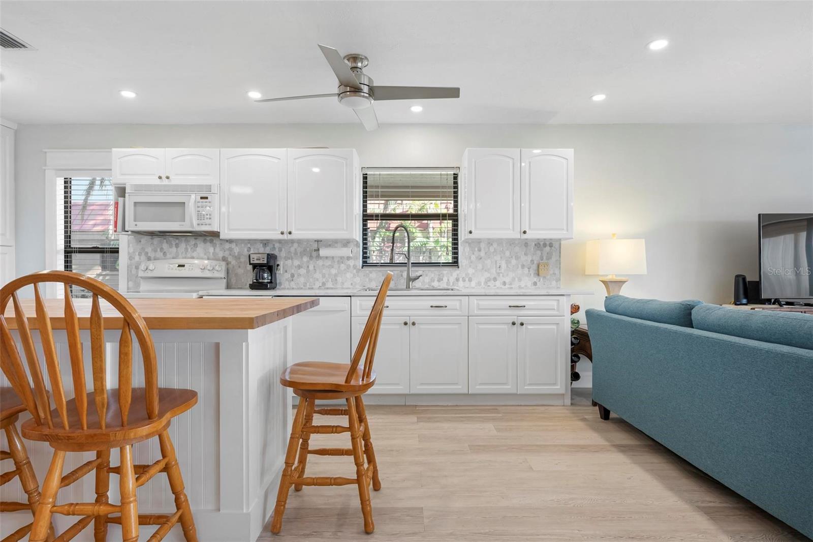3875 CATALINA DR, BRADENTON, FL, 34210