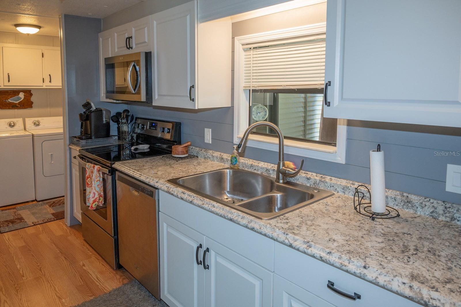 3021 HOLLY AVE, ENGLEWOOD, FL, 34224