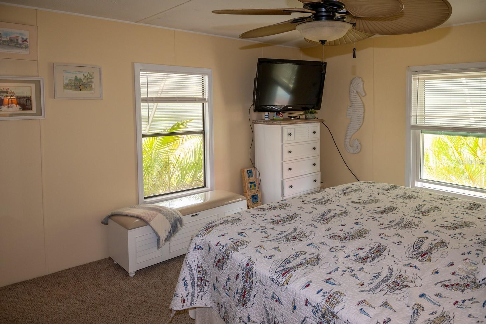 3021 HOLLY AVE, ENGLEWOOD, FL, 34224