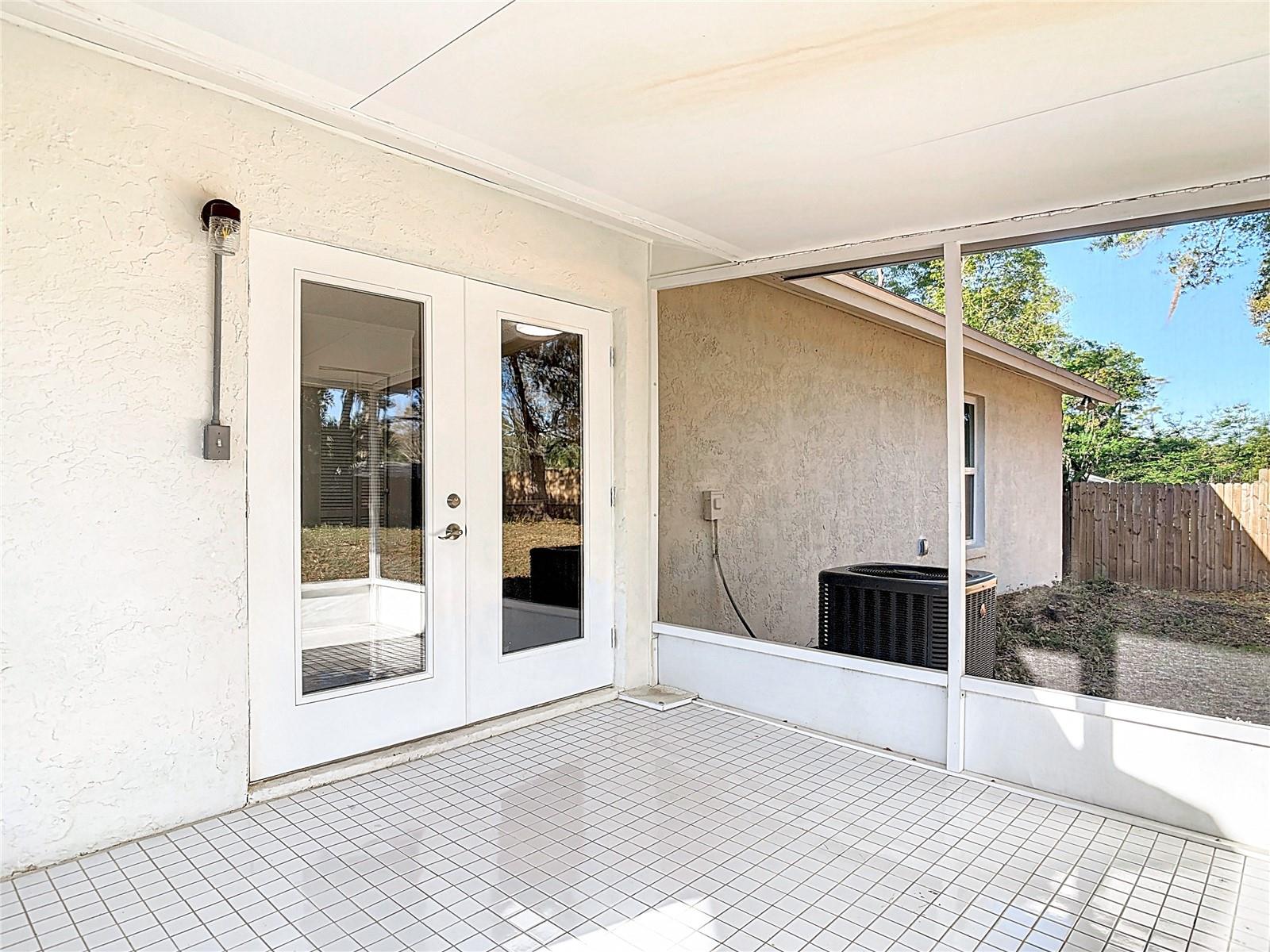 145 W FERN DR, ORANGE CITY, FL, 32763