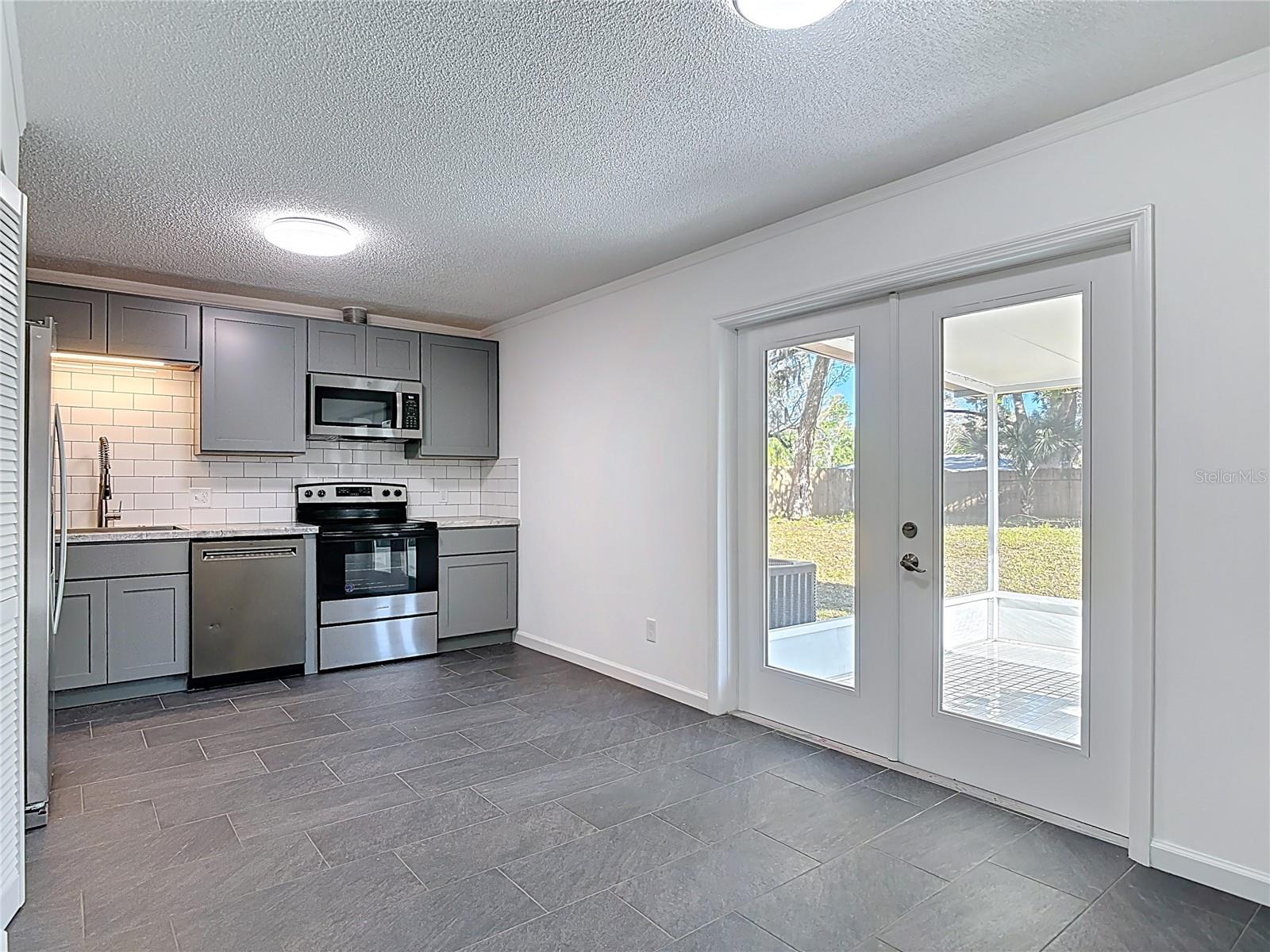 145 W FERN DR, ORANGE CITY, FL, 32763