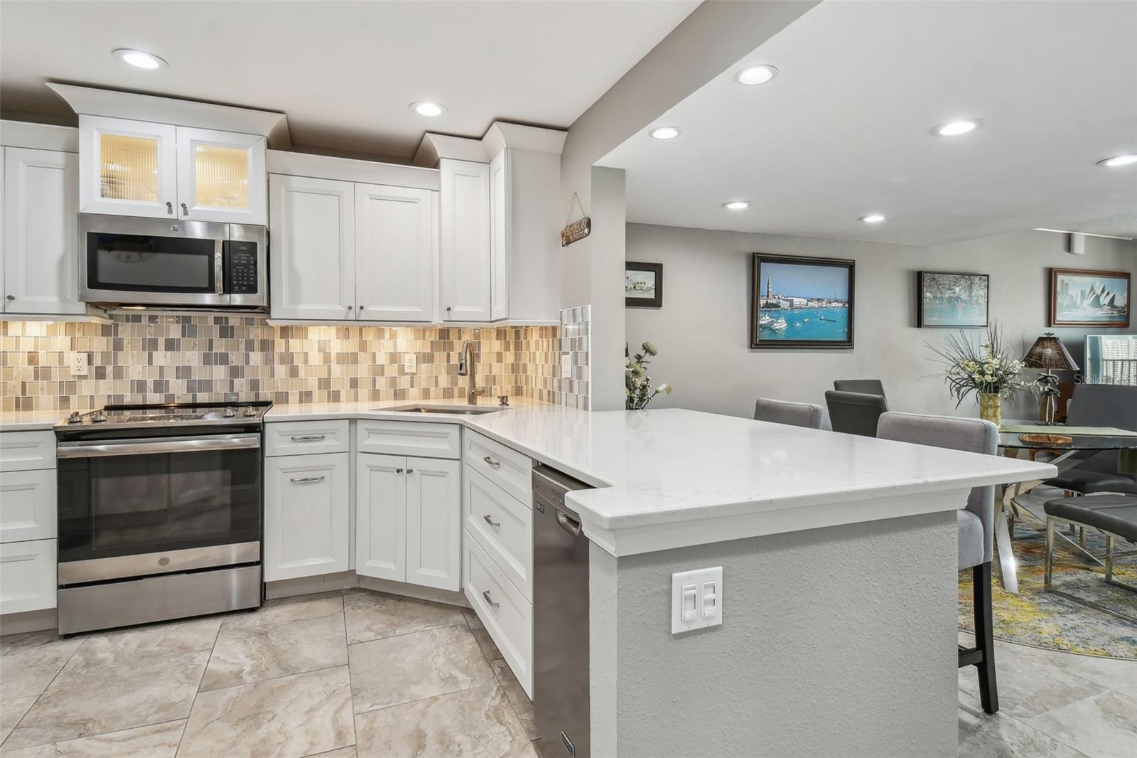 7300 SUN ISLAND DR S #1705, SOUTH PASADENA, FL, 33707