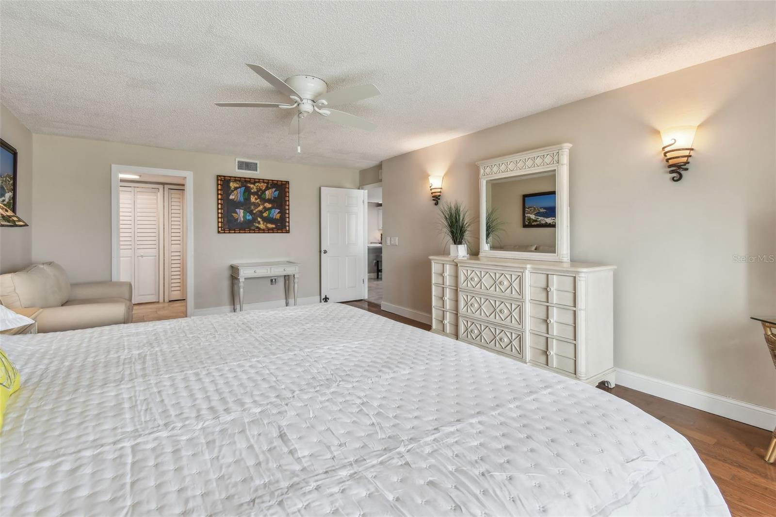 7300 SUN ISLAND DR S #1705, SOUTH PASADENA, FL, 33707