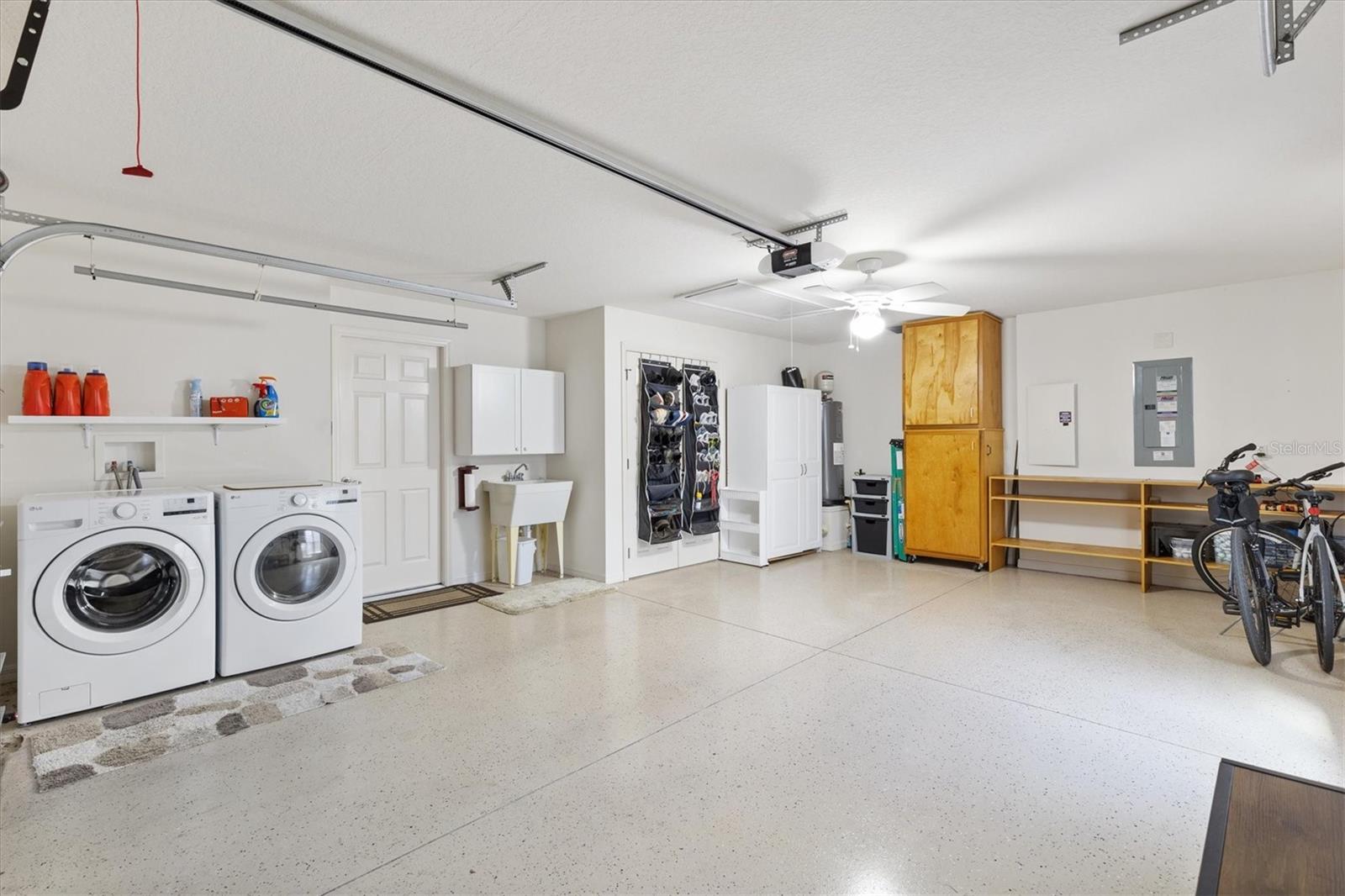 1143 BARRINEAU PL, THE VILLAGES, FL, 32163