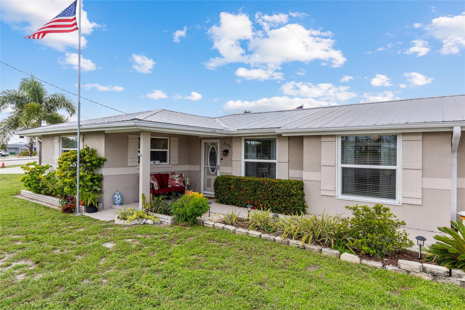 21194 EDGEWATER DR, PORT CHARLOTTE, FL, 33952