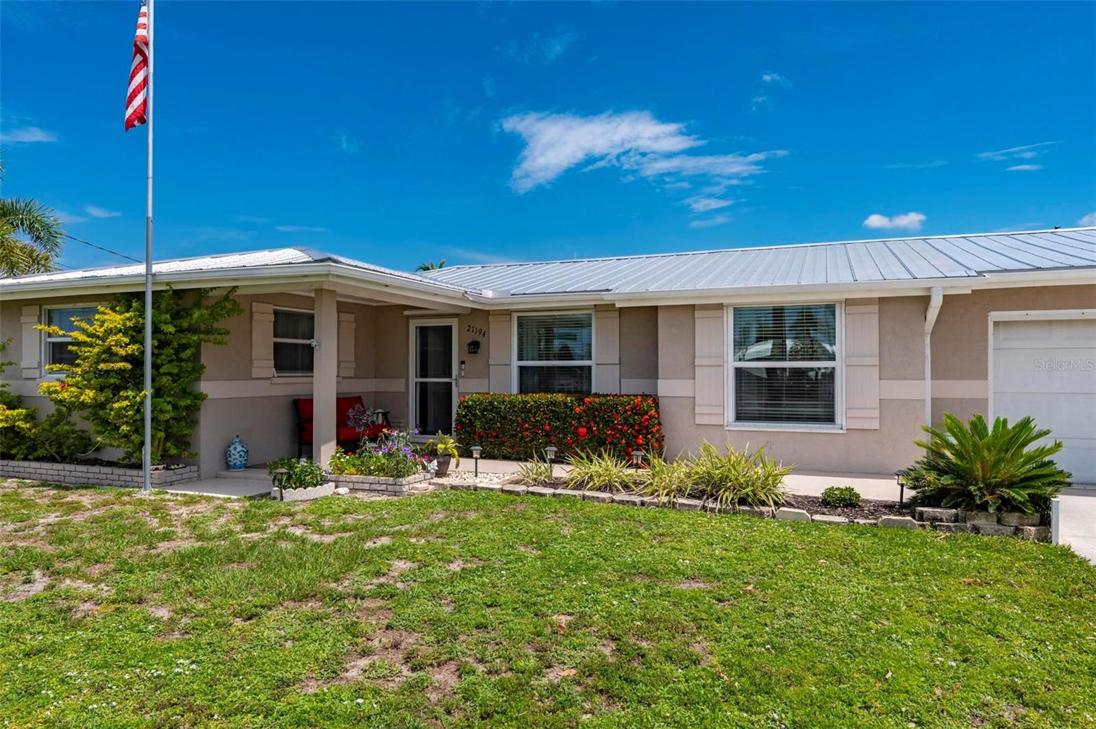 21194 EDGEWATER DR, PORT CHARLOTTE, FL, 33952