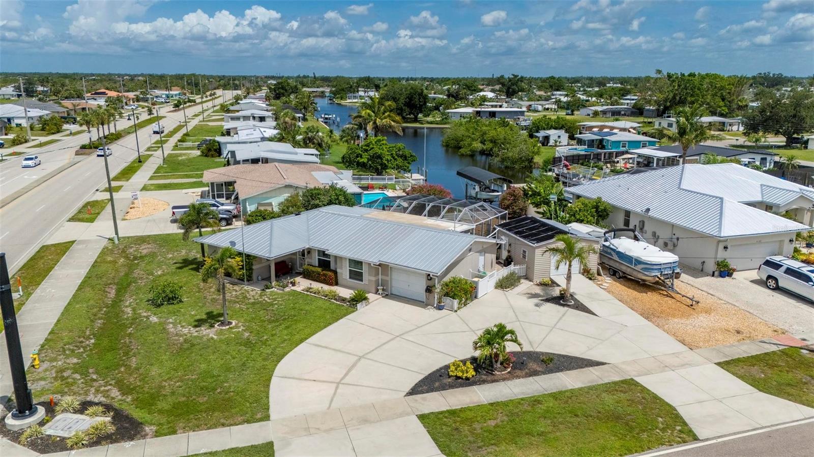 21194 EDGEWATER DR, PORT CHARLOTTE, FL, 33952