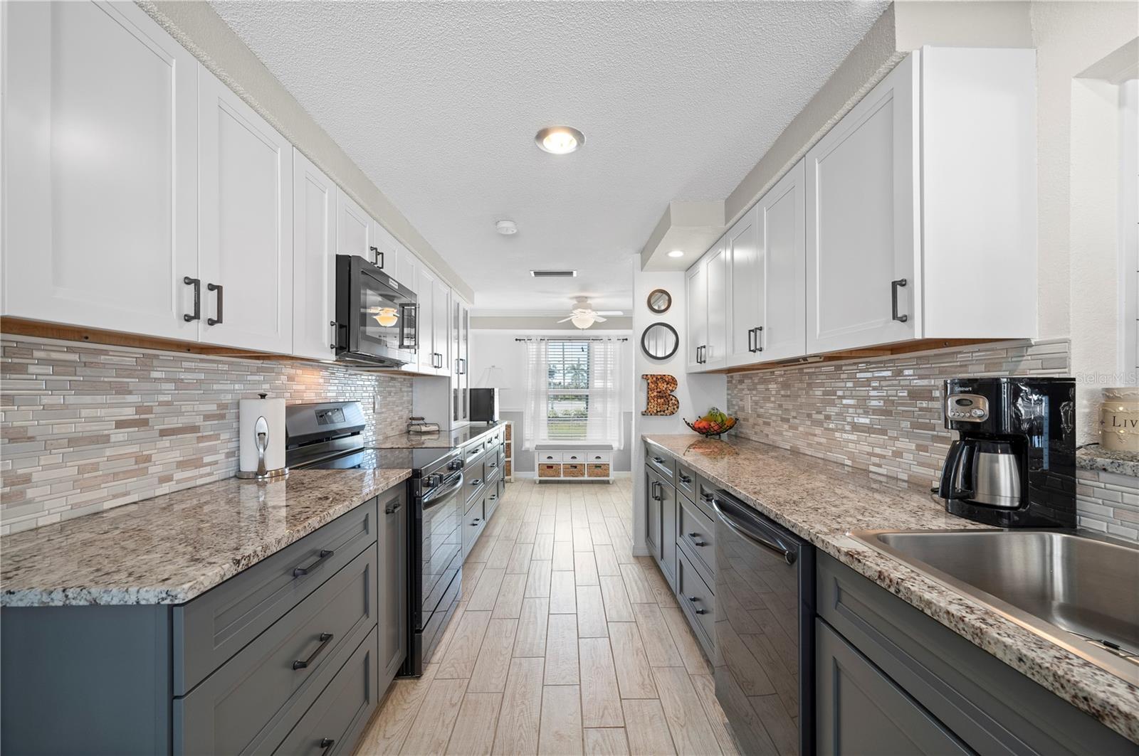 21194 EDGEWATER DR, PORT CHARLOTTE, FL, 33952