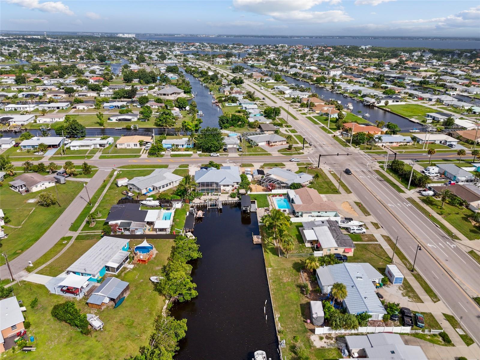 21194 EDGEWATER DR, PORT CHARLOTTE, FL, 33952